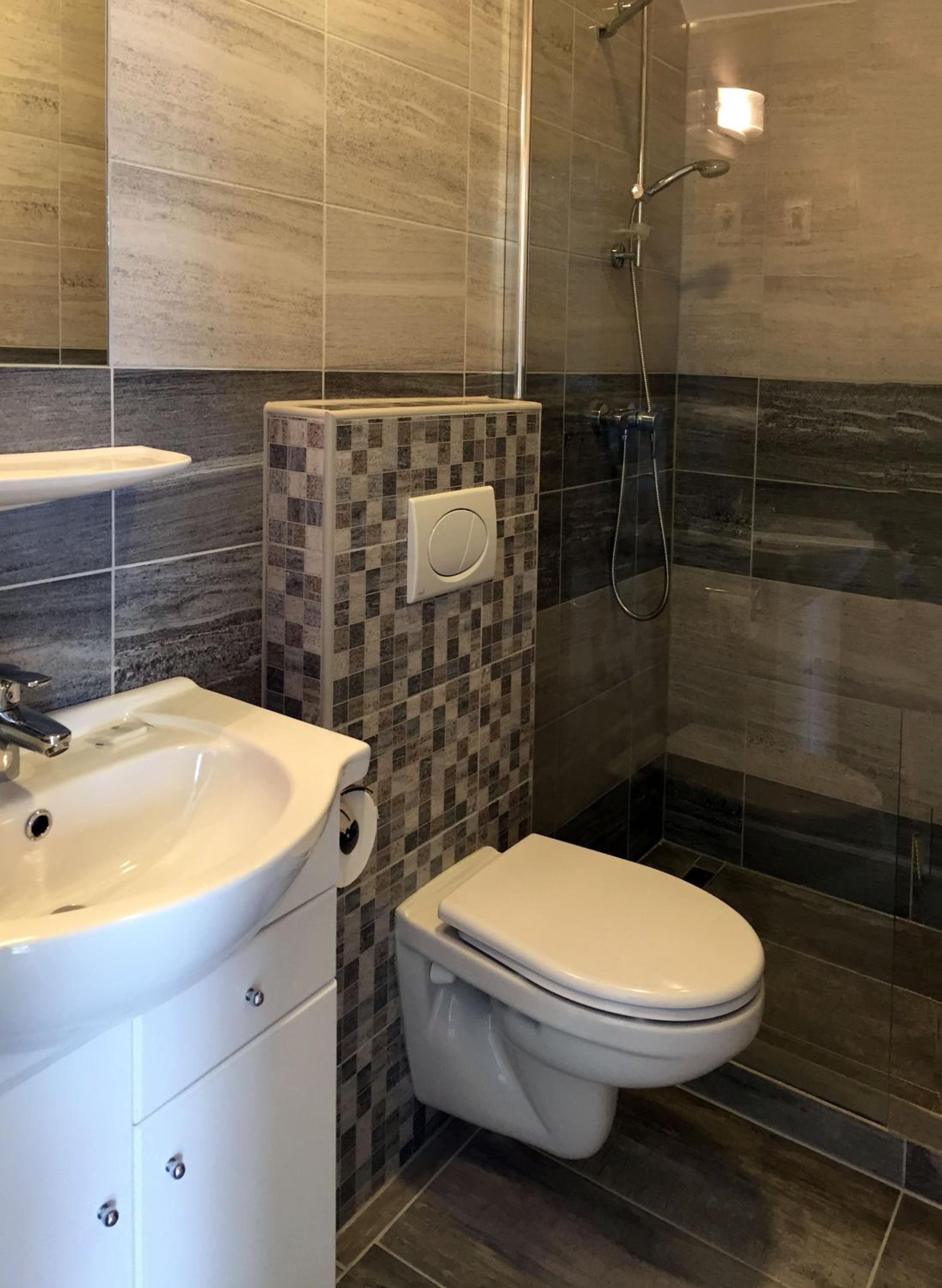 Standard Double or Twin Room photo 3