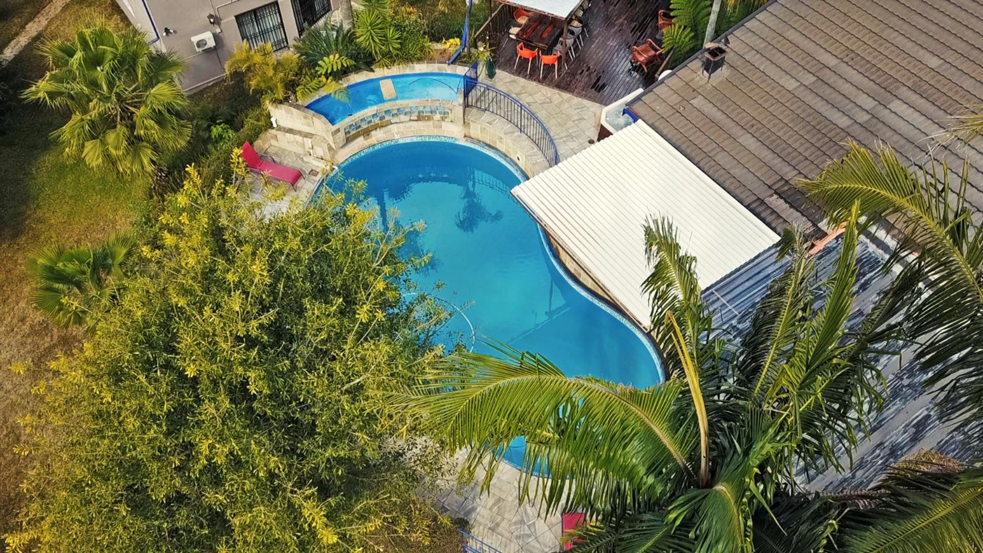 Deluxe One-Bedroom Apartment with Garden View photo 1