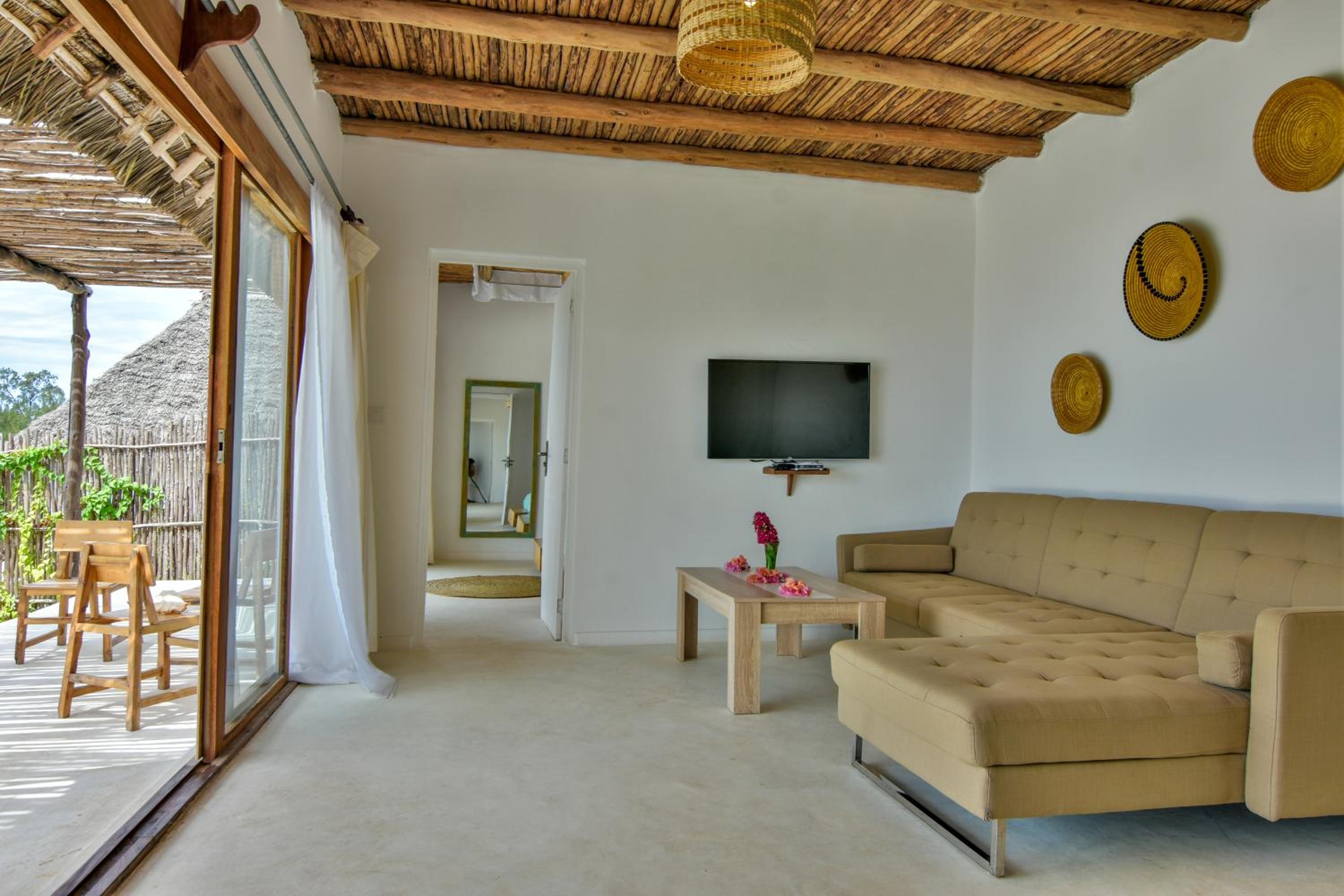 Two-Bedroom Villa with Sea View - Photo 5