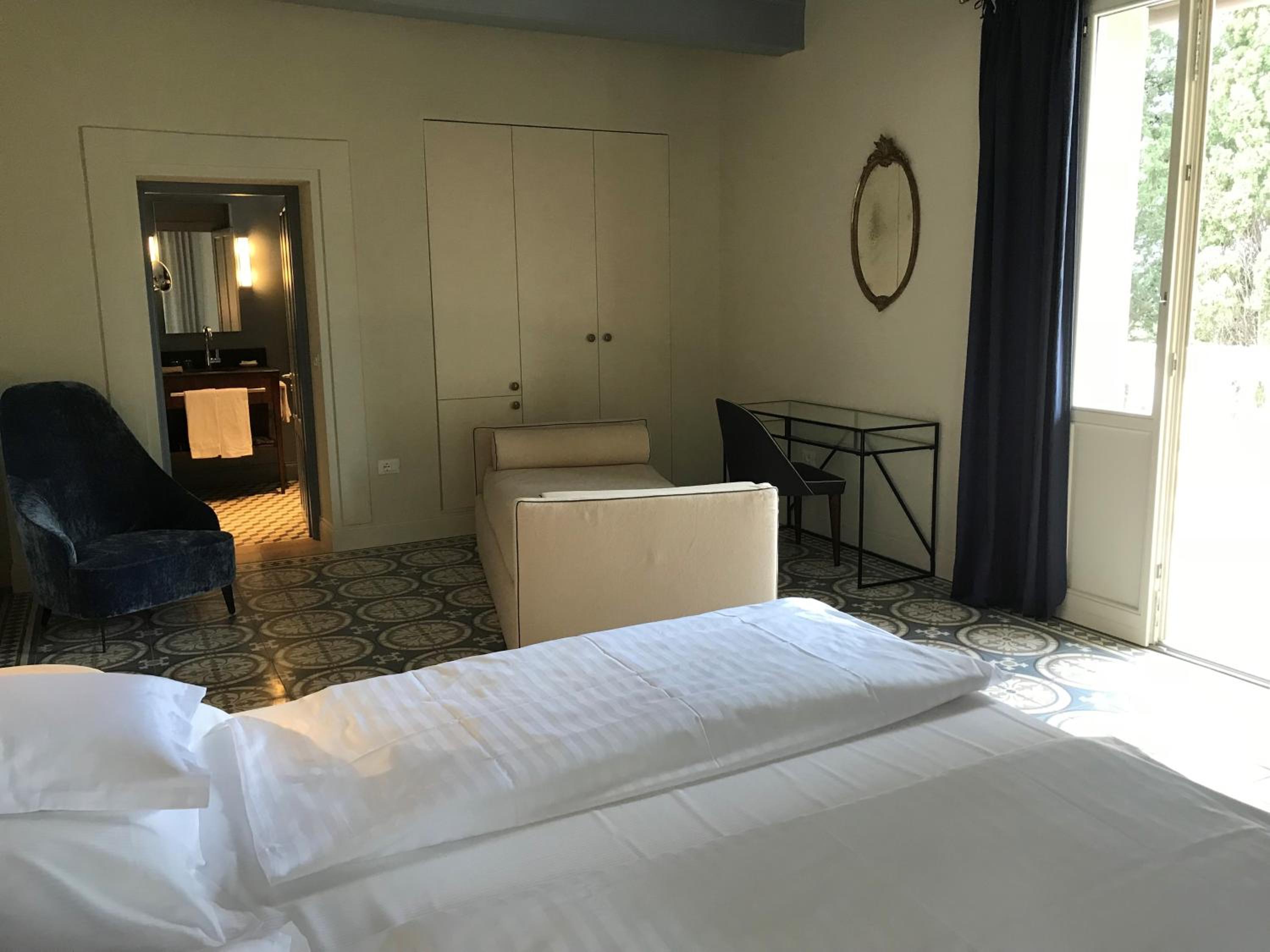 Economy Double Room photo 2
