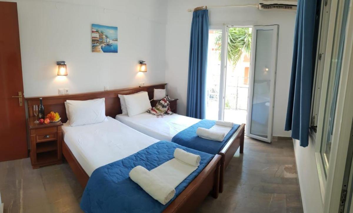 Studio with Garden View