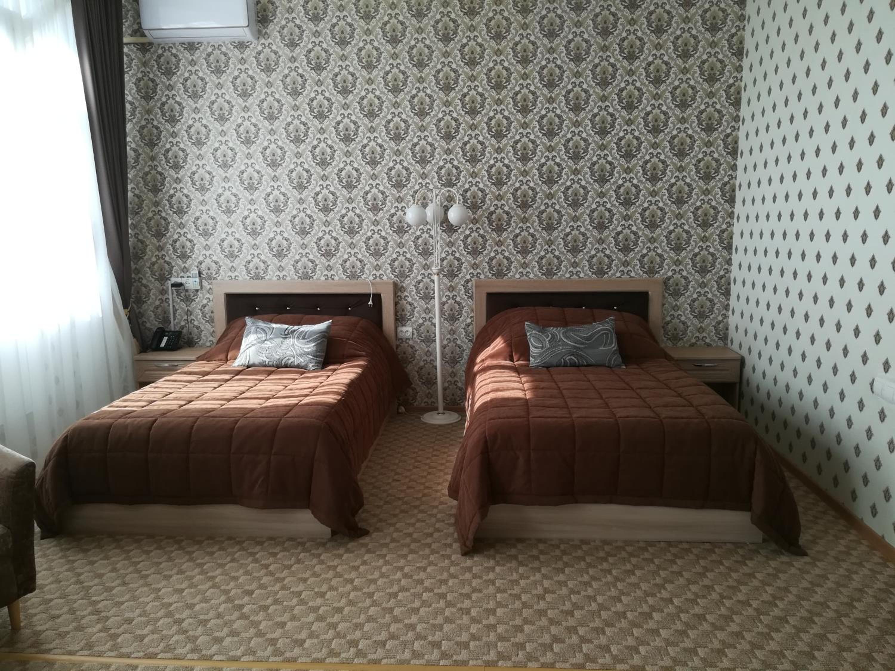 Large Twin Room