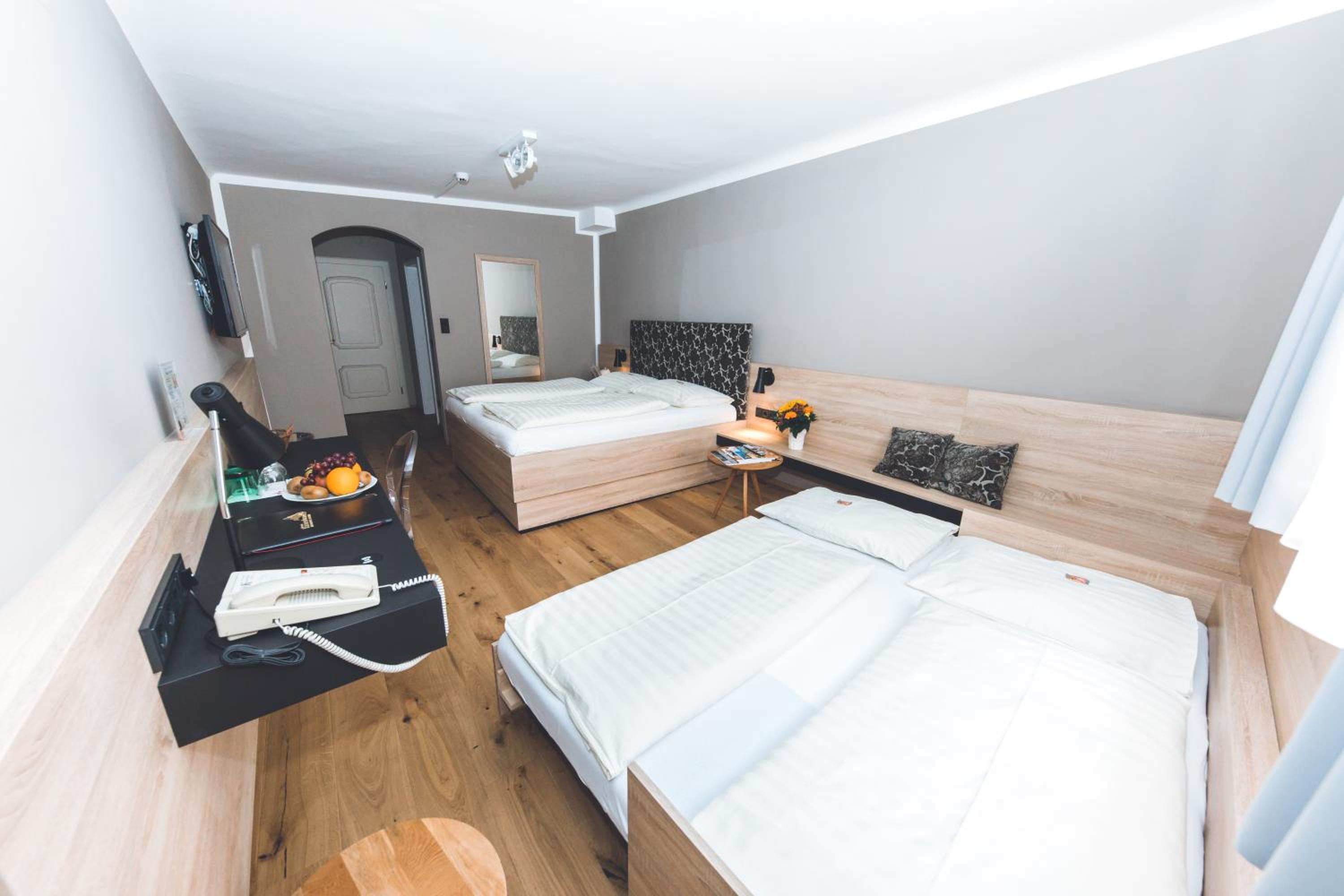 Deluxe Double Room (Plus)