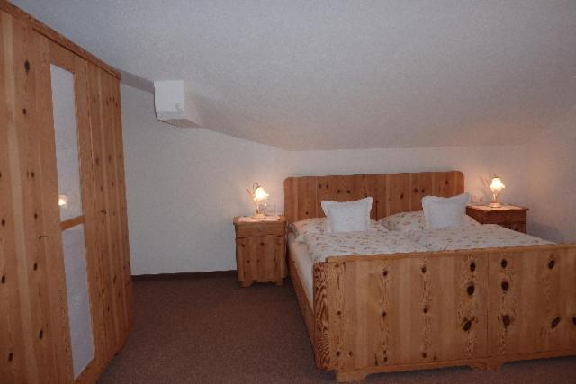 One-Bedroom Apartment with Balcony photo 2