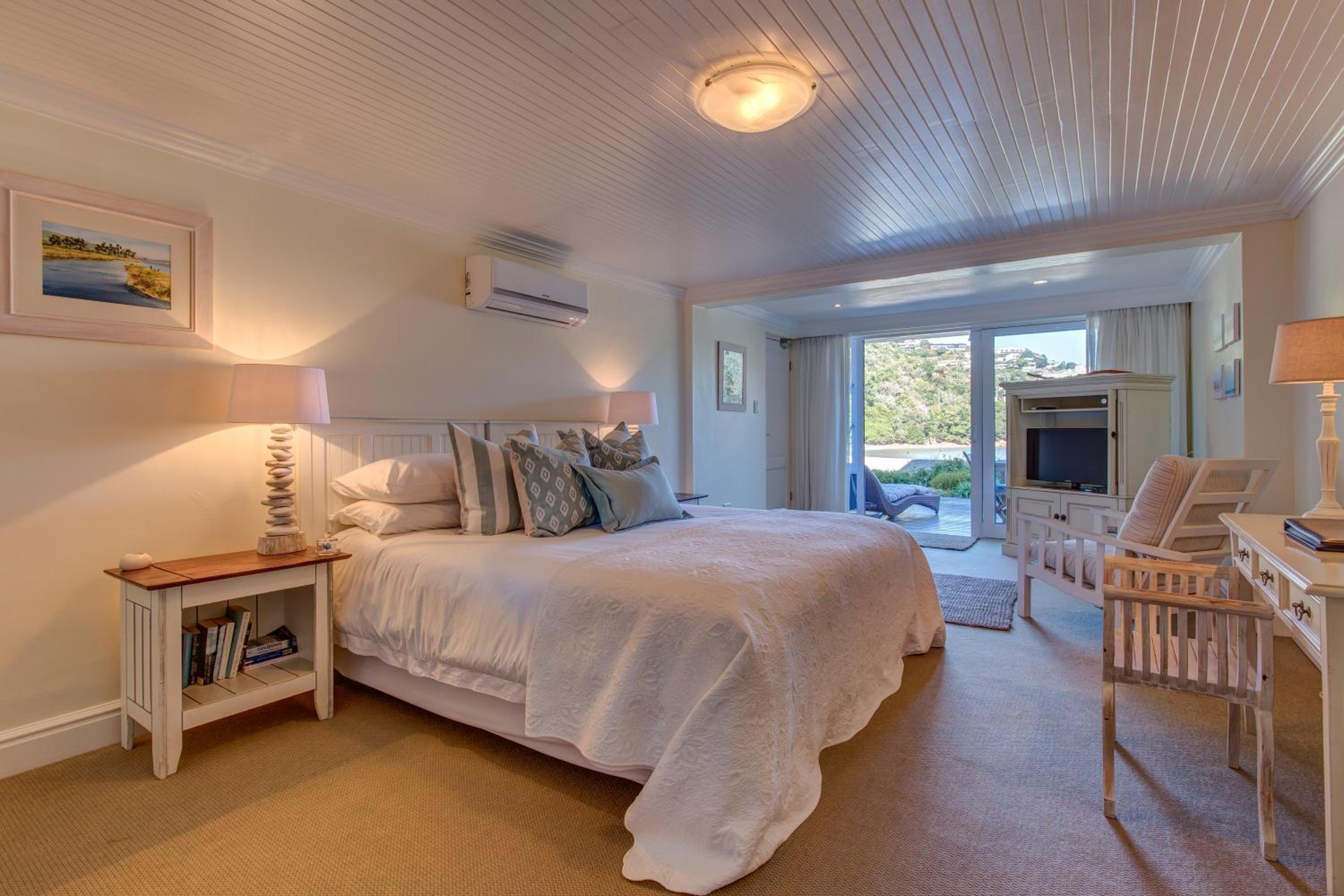 Whale Suite - Photo 7