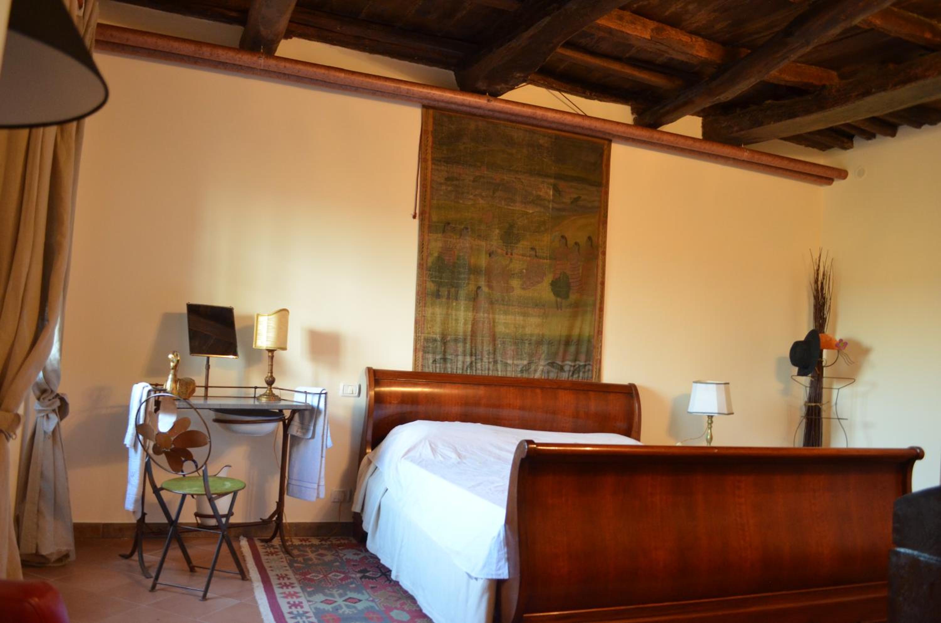 One-Bedroom House - Photo 31
