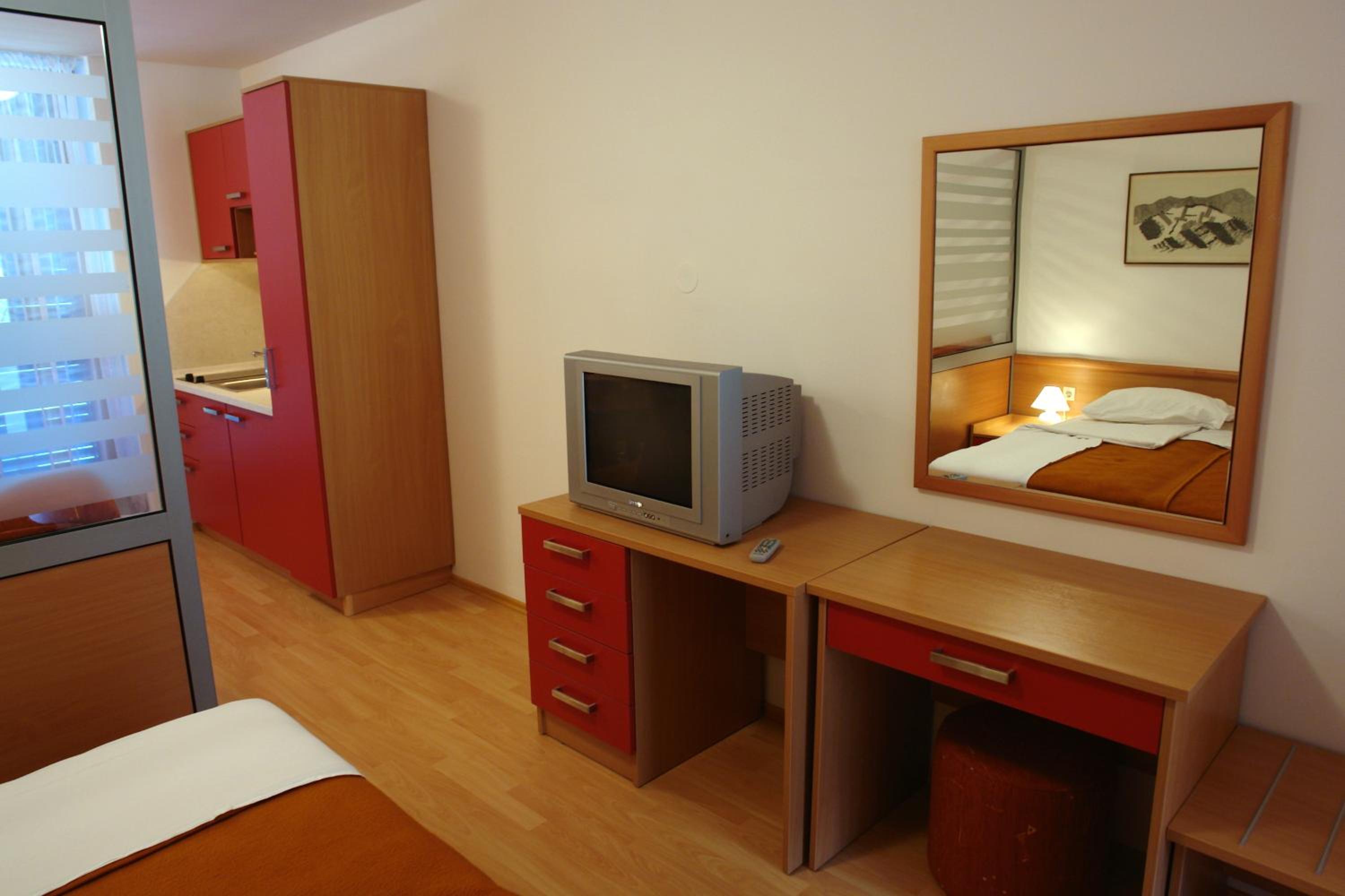 Comfort Studio (3 Adults) photo 2