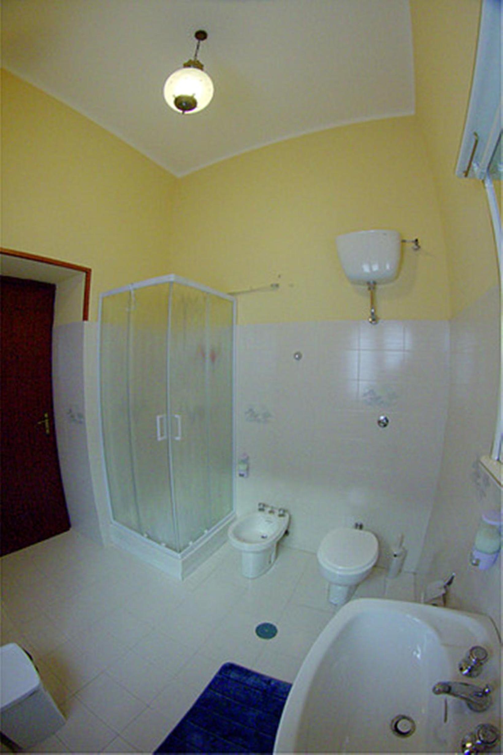 Triple Room - Photo 15