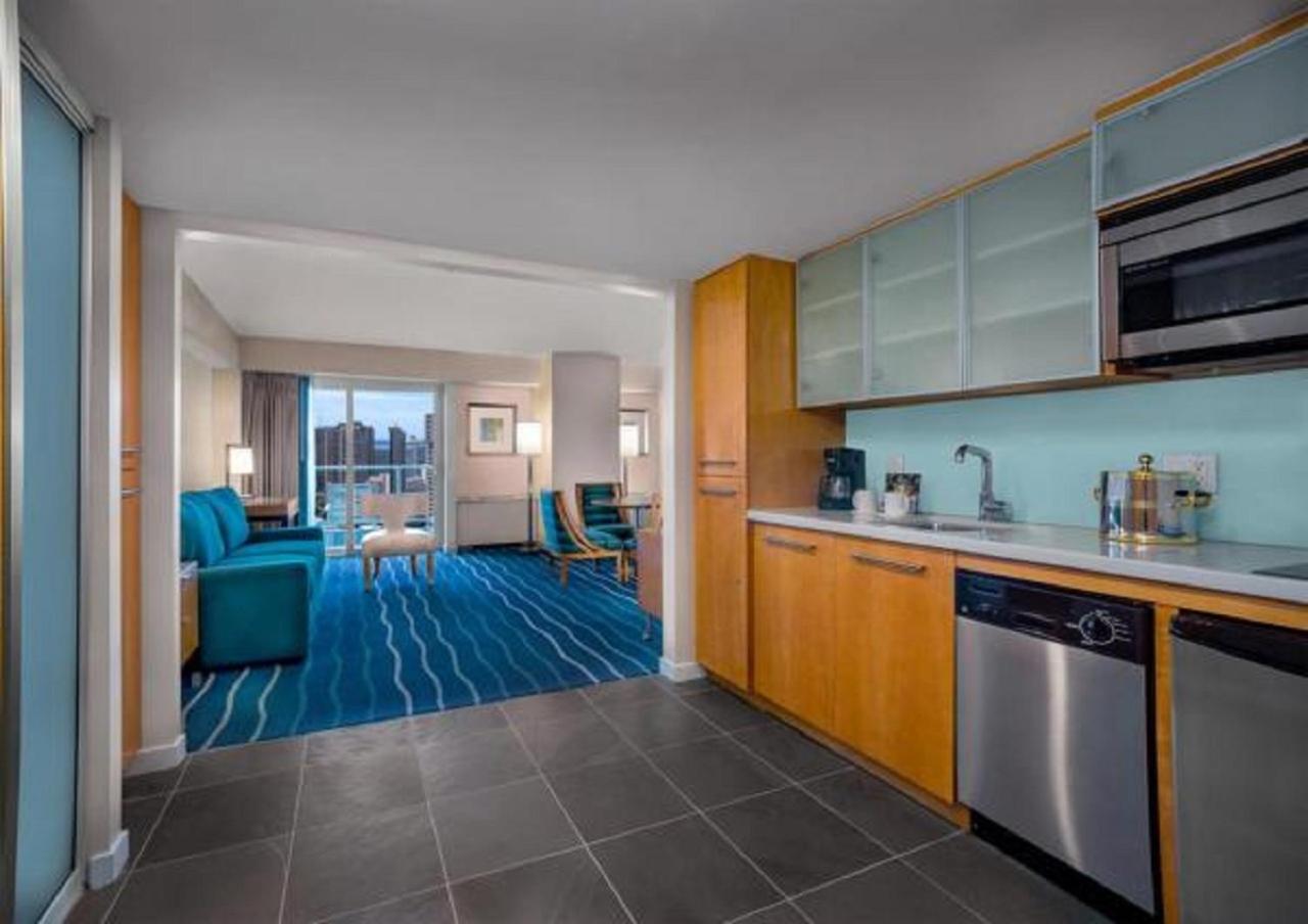Junior Suite - Resort Fee Included photo 1