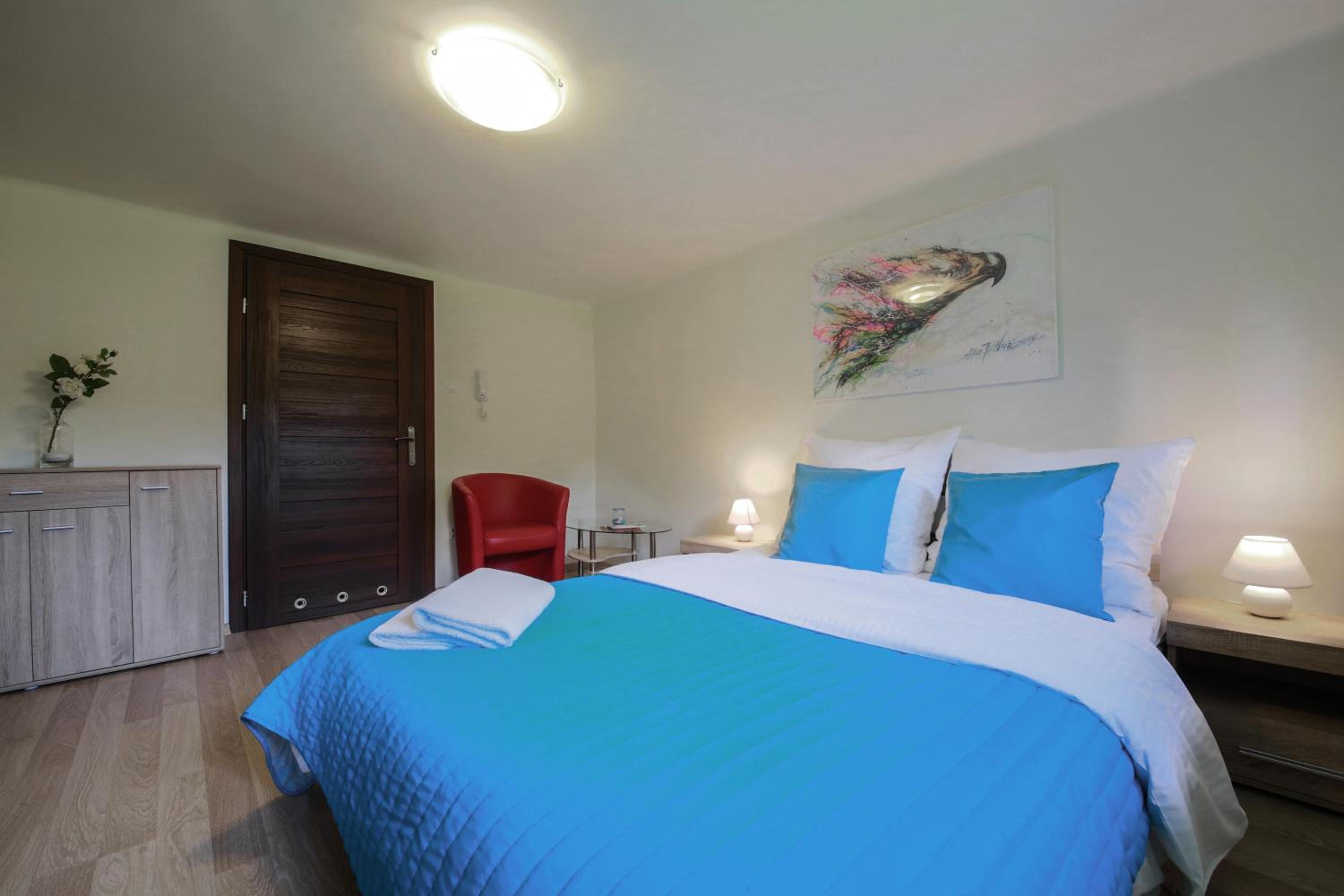 Apartment - Photo 1