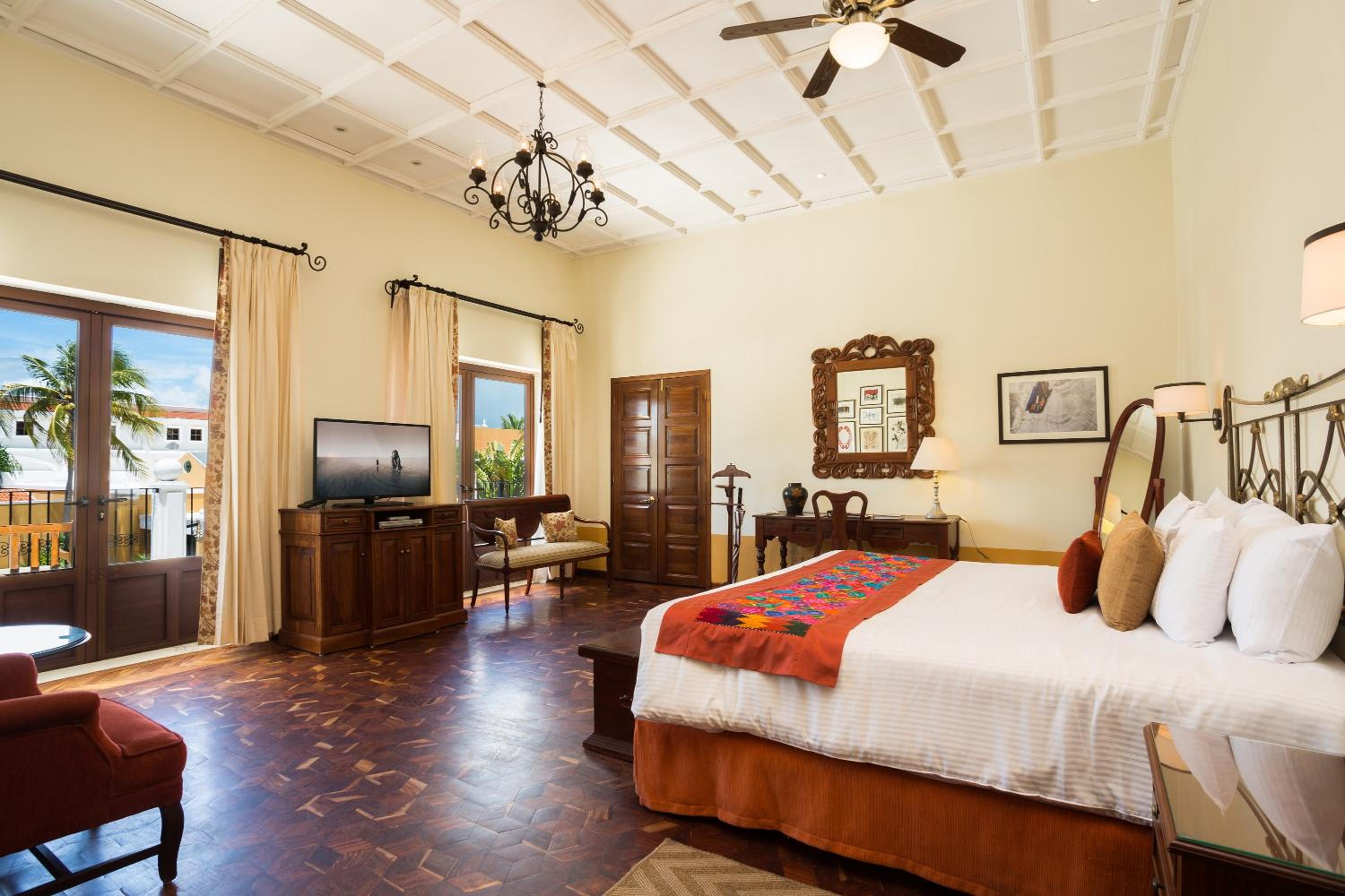 Preferred Club Hacienda Suite Double