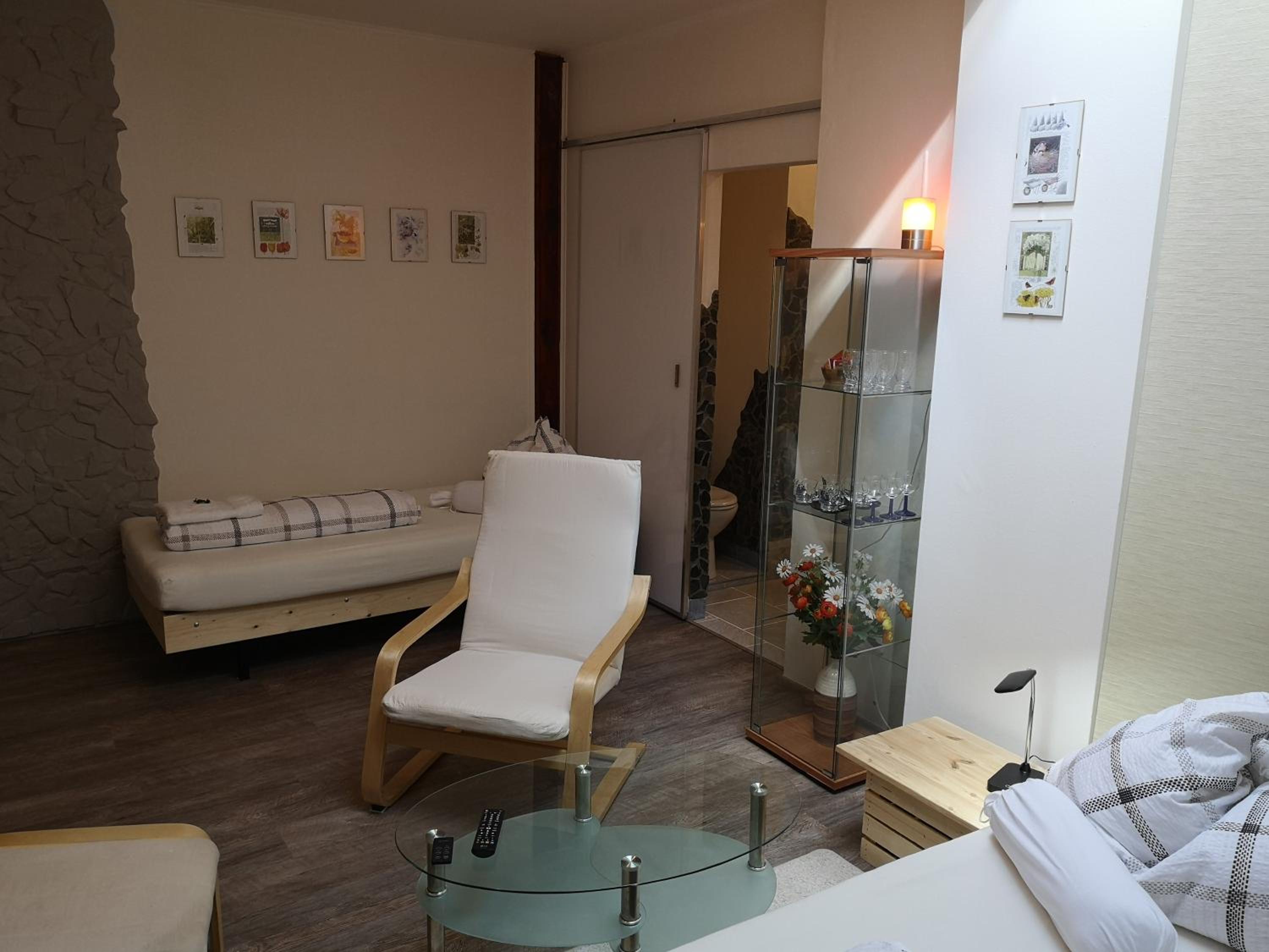 Triple Room with Bathroom photo 2