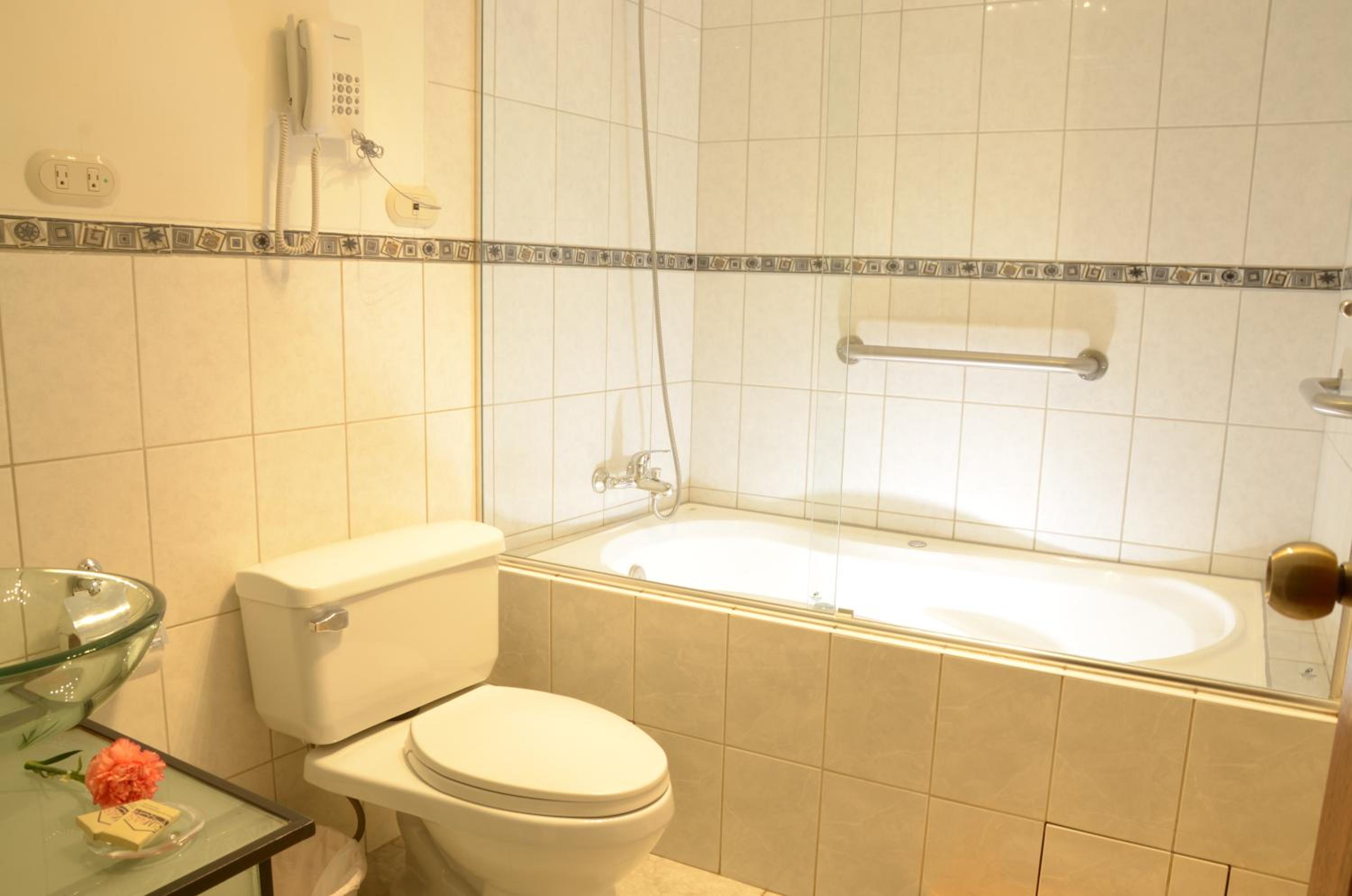 Family Suite - Photo 4