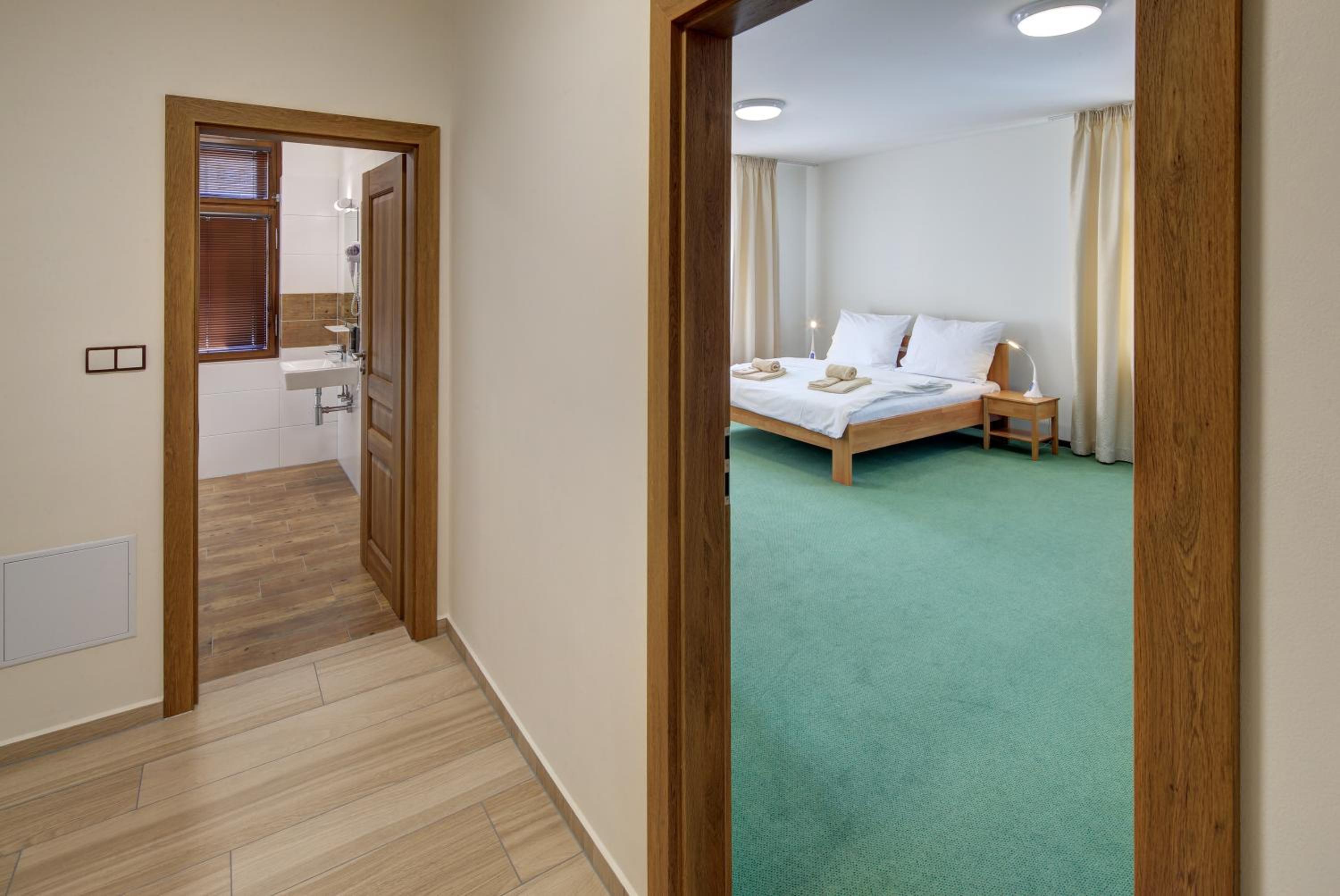 Large Double Room