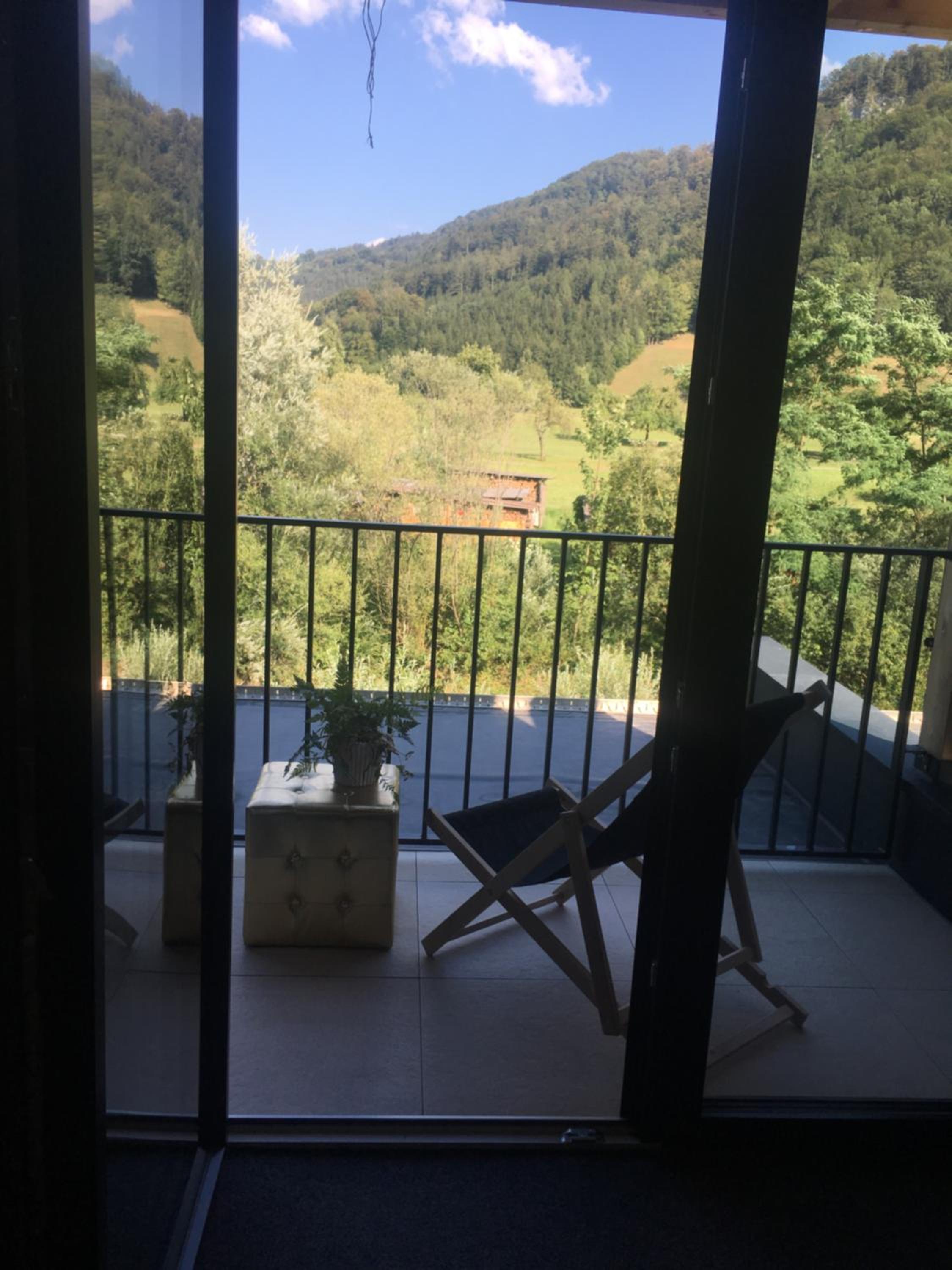 Deluxe Double Room with Balcony - Photo 7