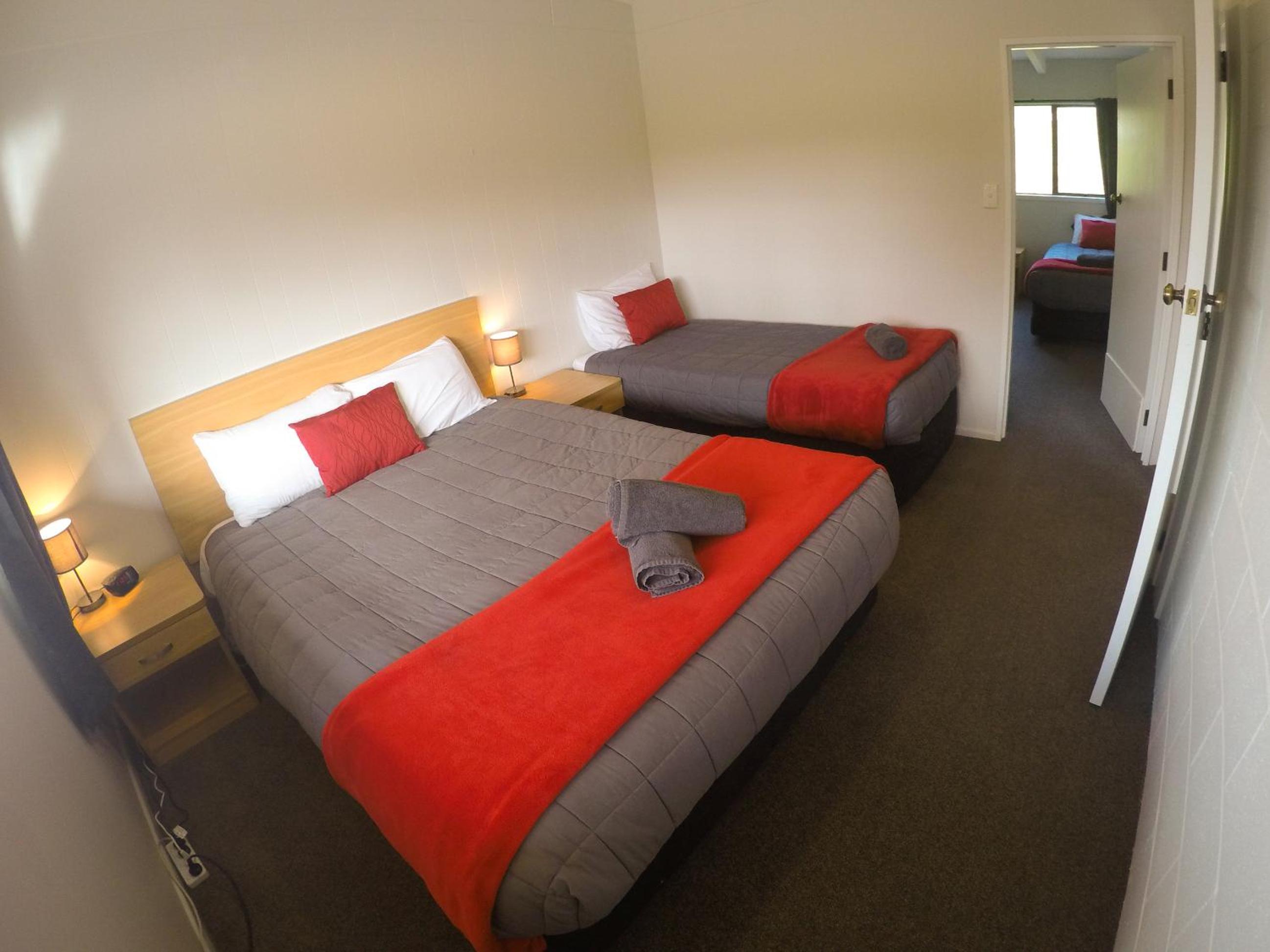 Basic Two-Bedroom Apartment photo 3