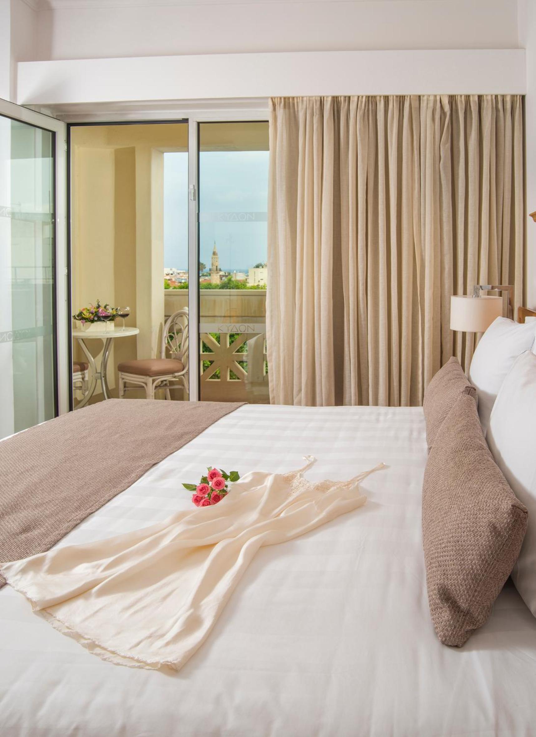Executive Suite with Town Old View - Photo 9