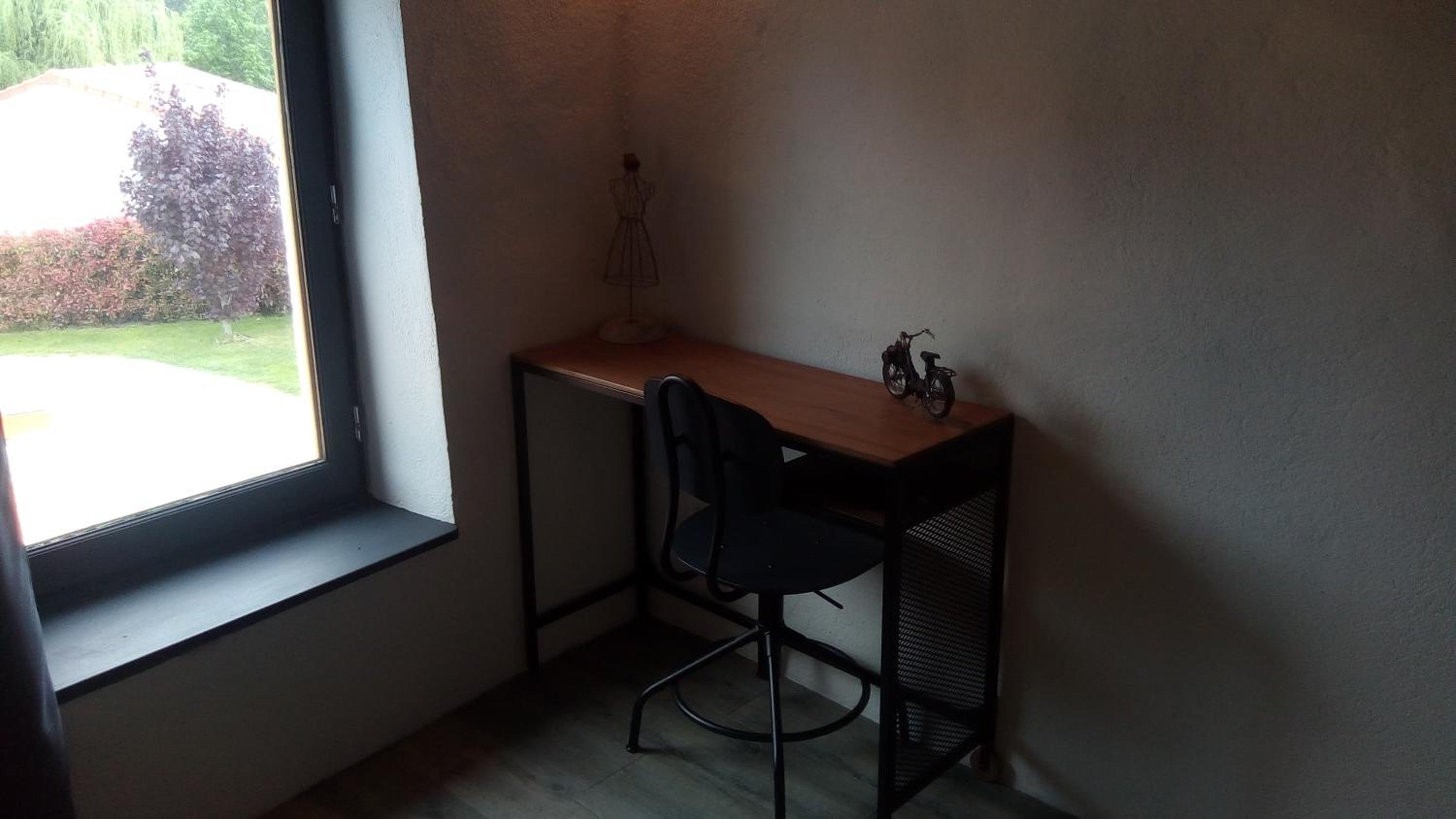 One-Bedroom House - Photo 5