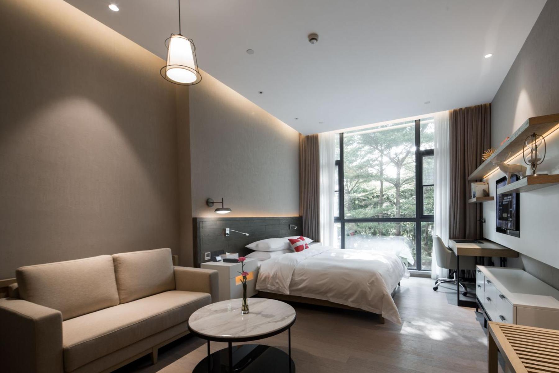 Luxury Family Room