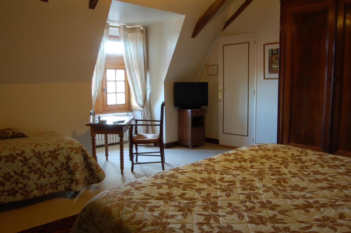 Triple Room with Private Bathroom photo 1