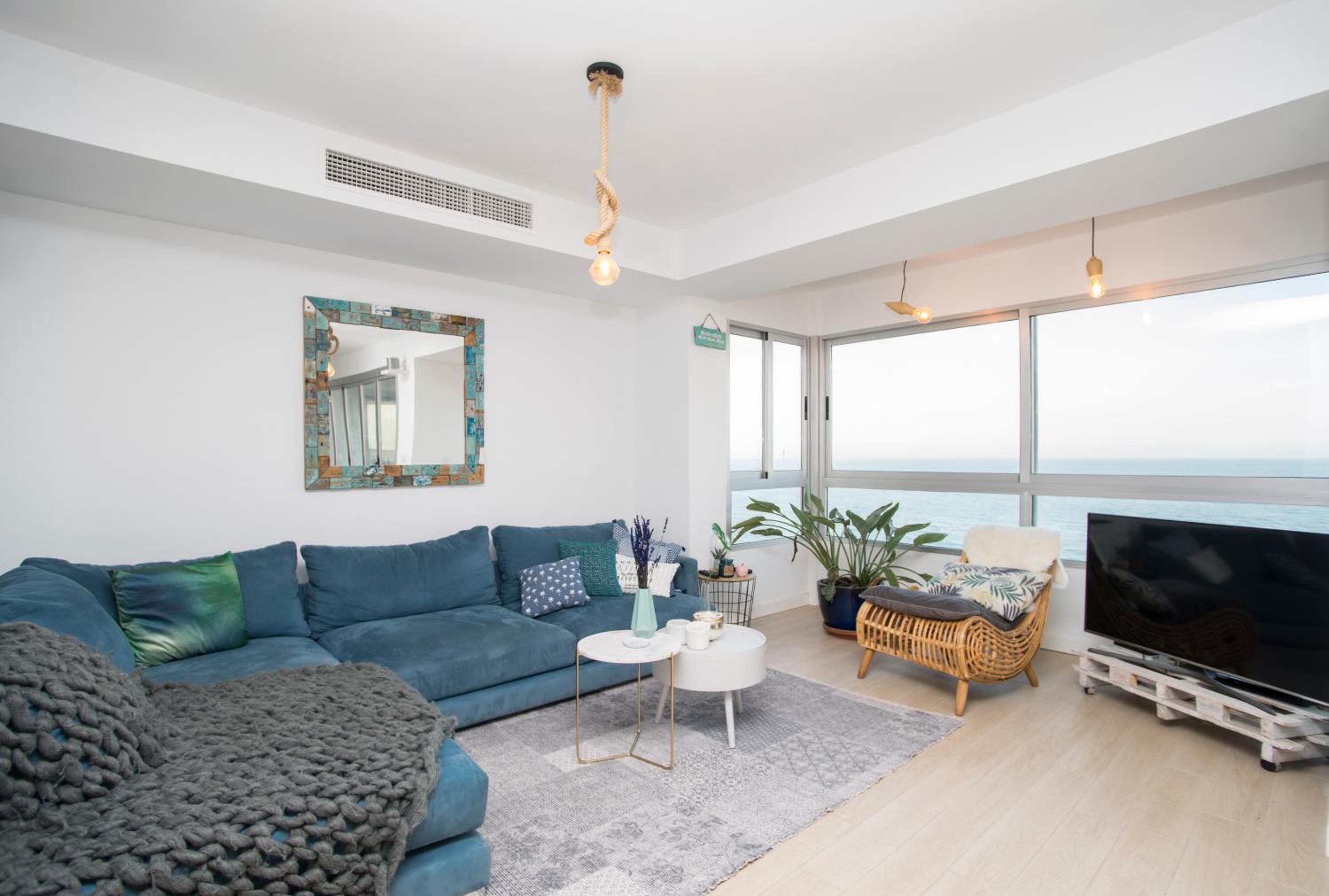Apartamento con Balcón