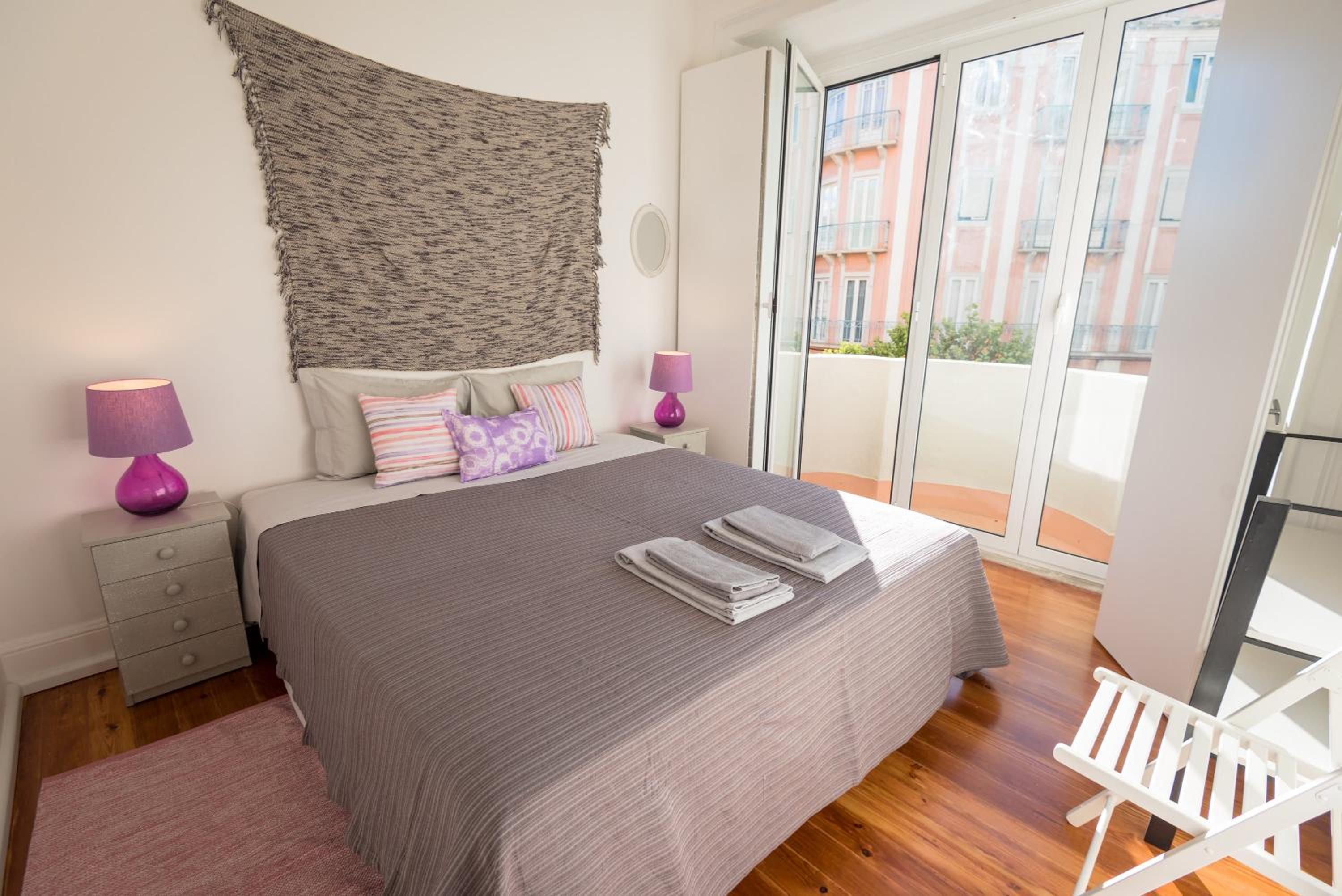 Apartment photo 2