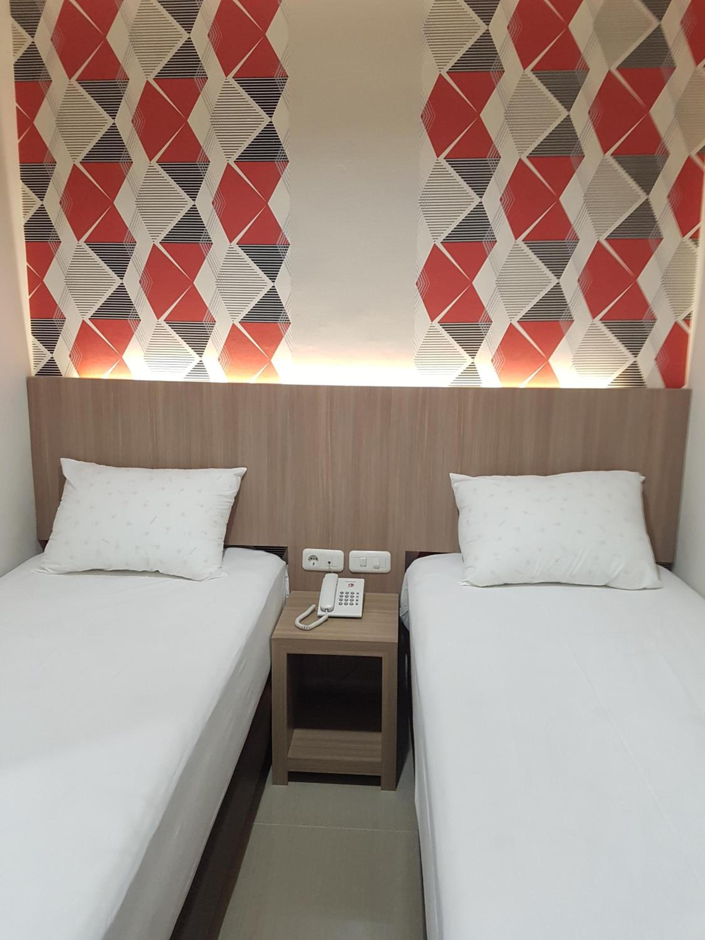 Deluxe Twin Room - Photo 3