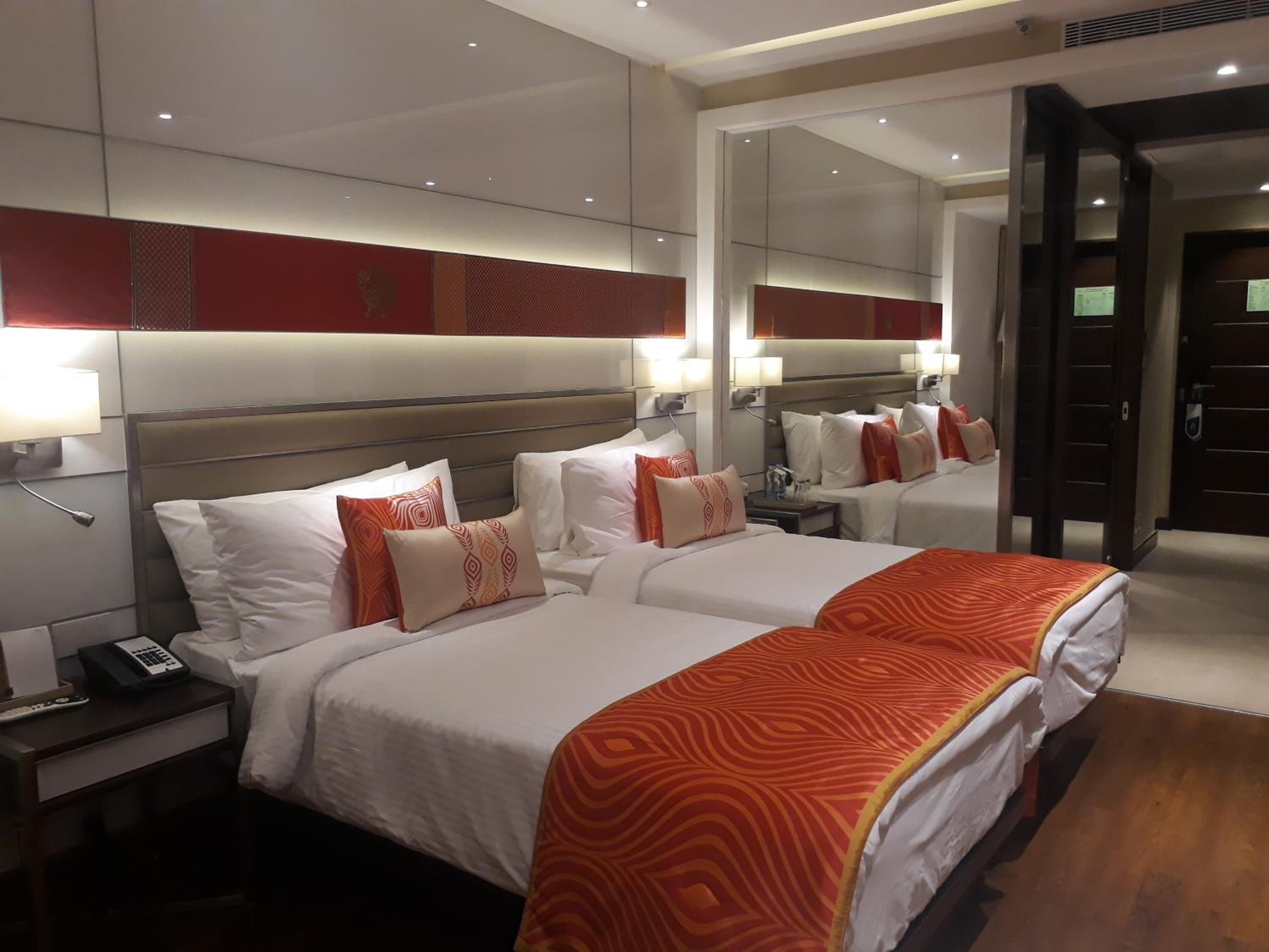 Deluxe Twin Room photo 3