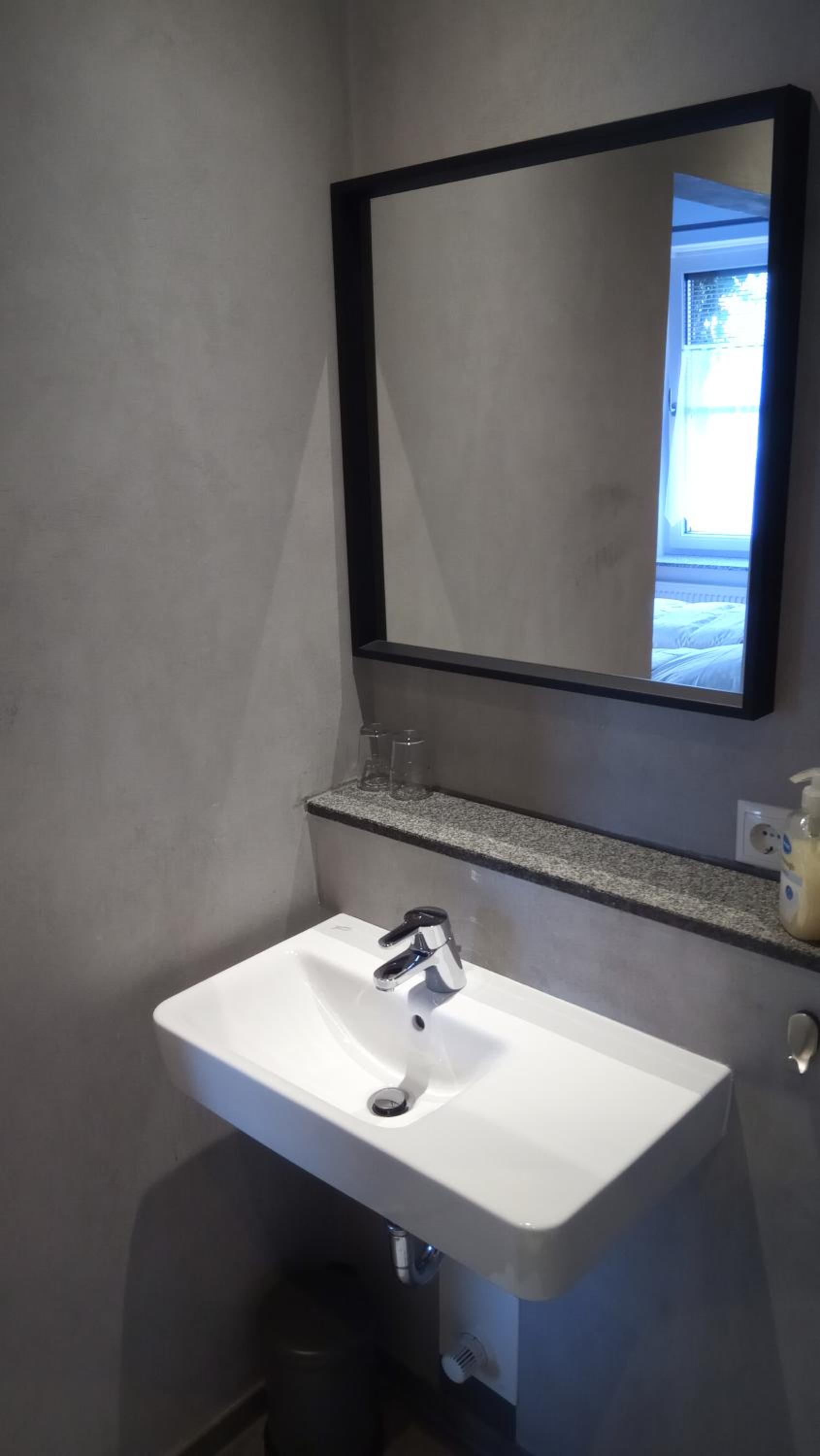 Classic Double Room - Photo 26