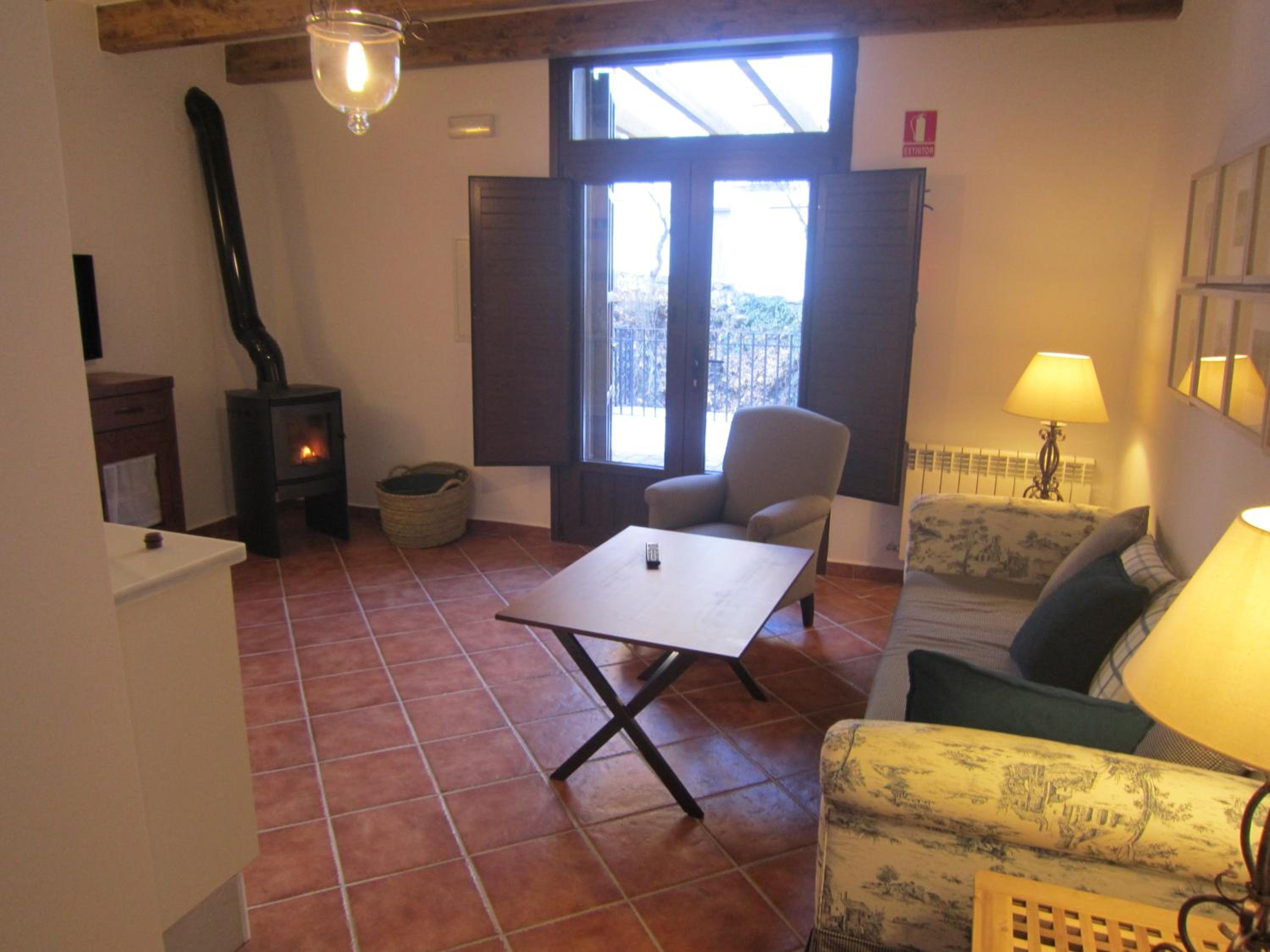 One-Bedroom Apartment - Photo 9