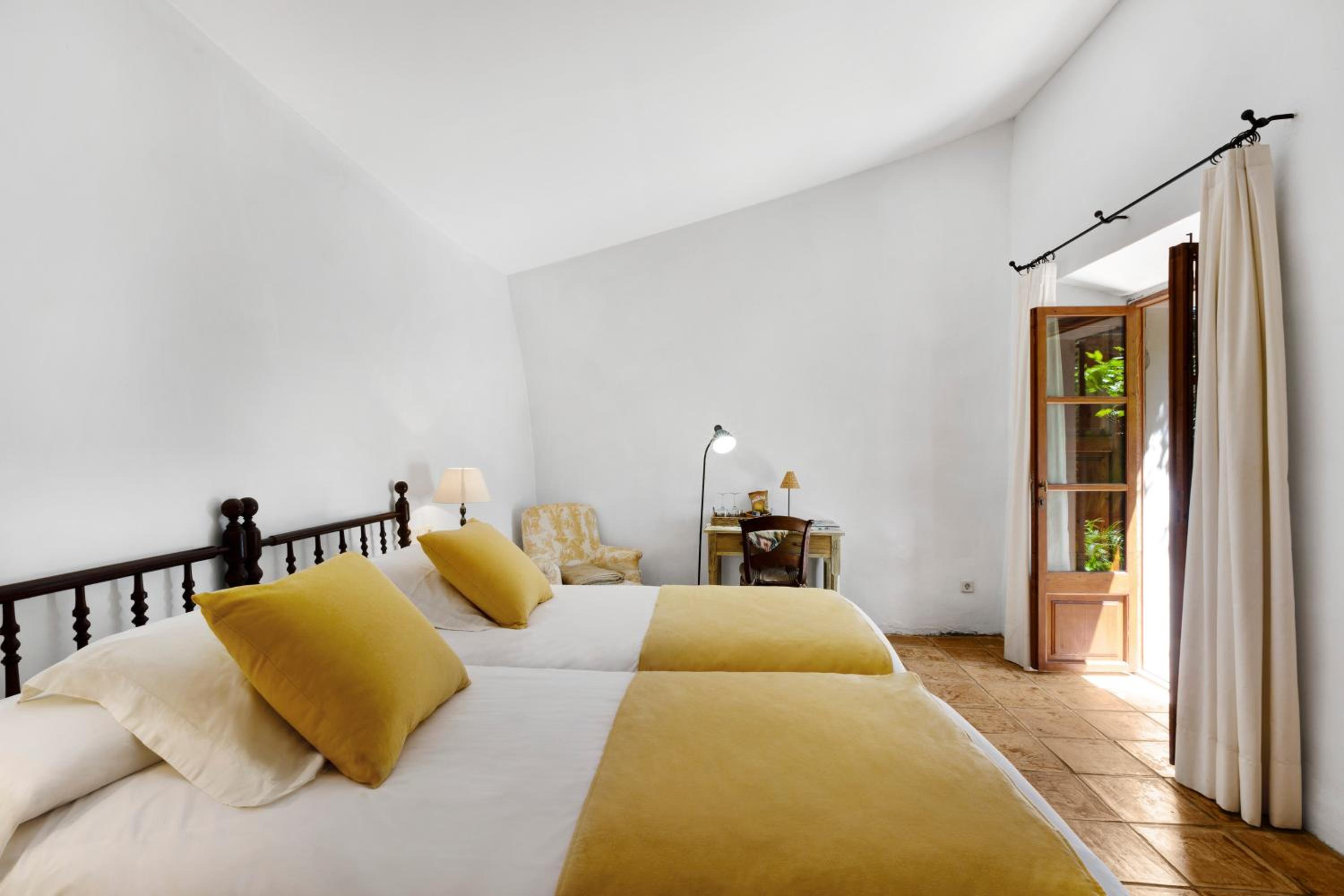 Double or Twin Room photo 2