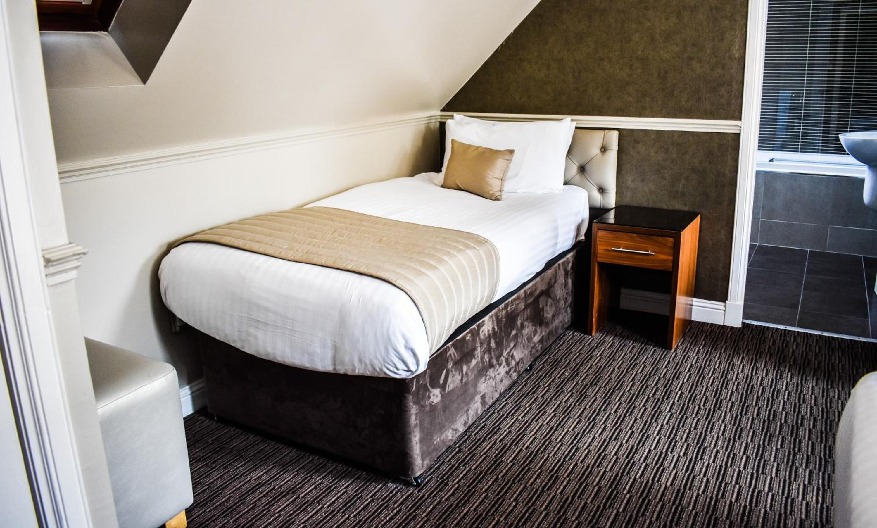 Single Room photo 1