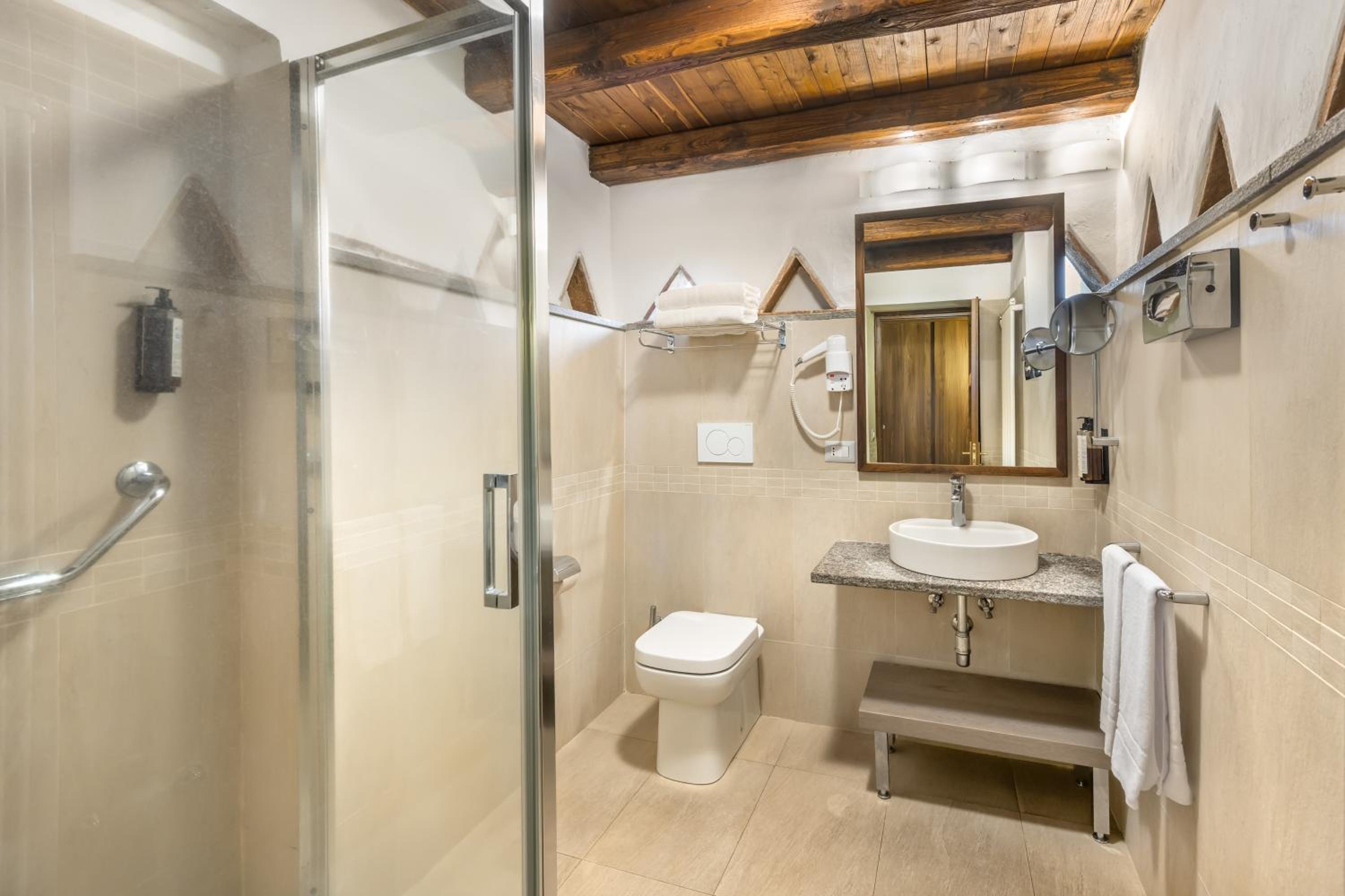 Studio Apartment with Kitchen