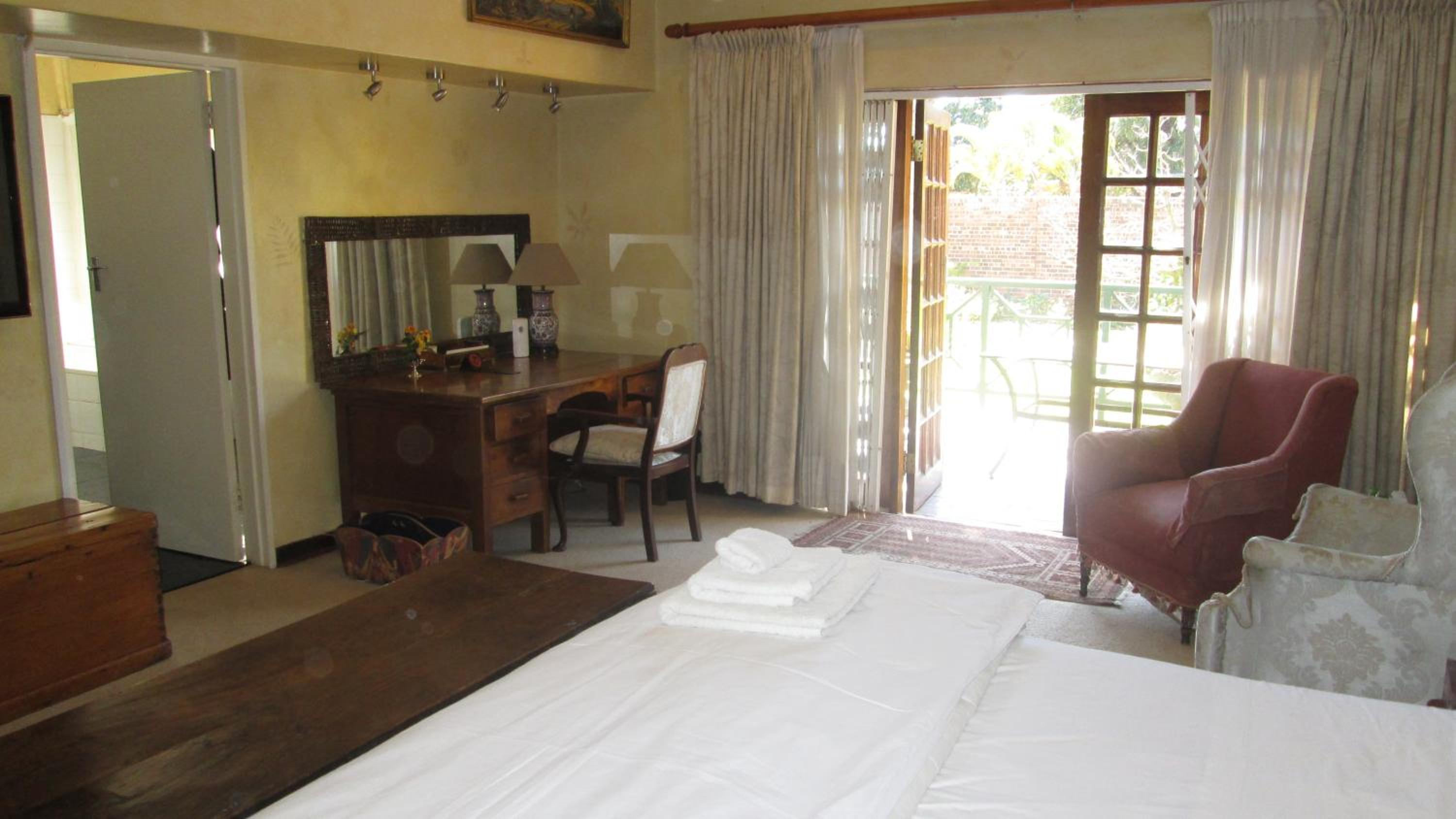 Junior Suite with Balcony photo 2