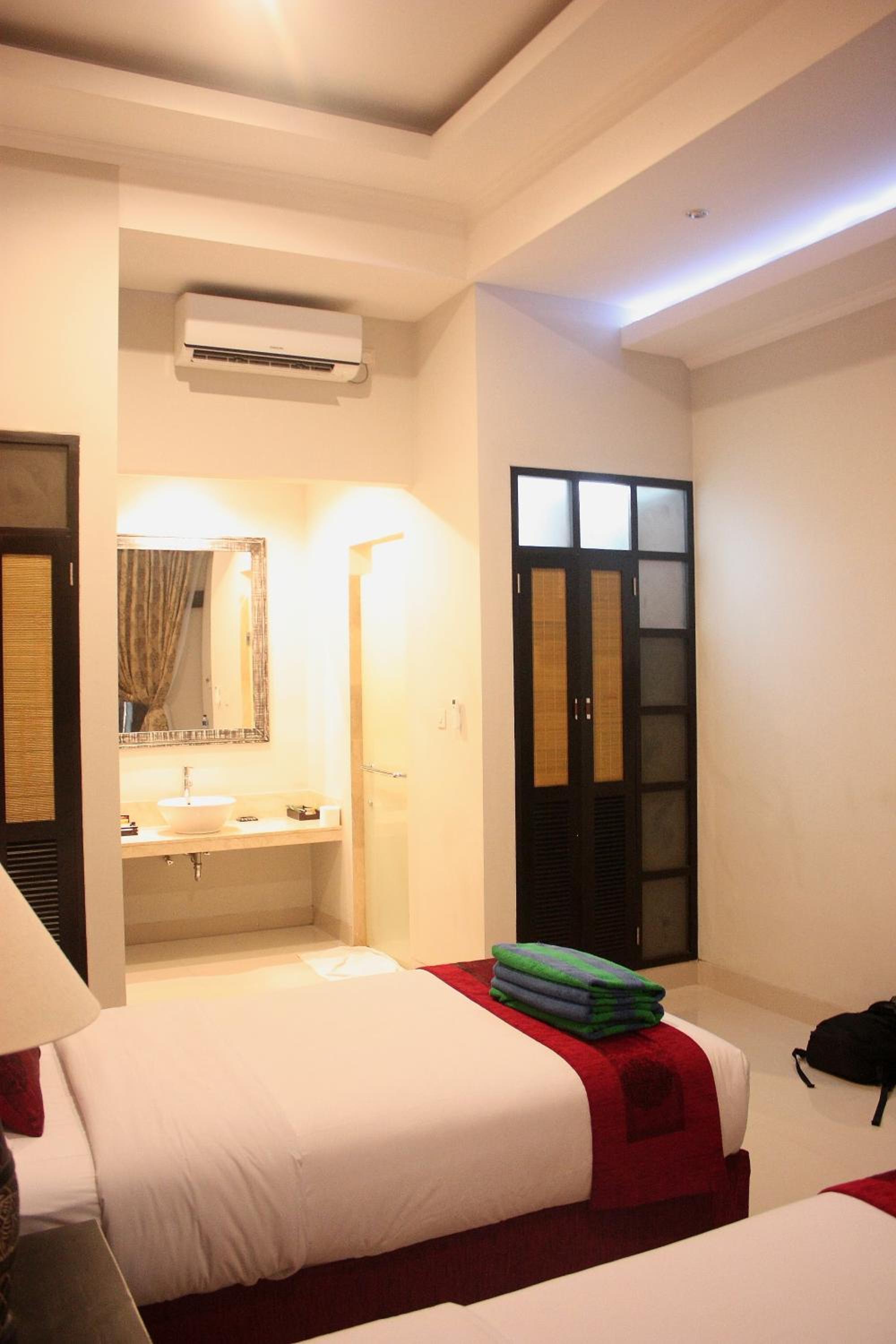 Deluxe Double or Twin Room - Photo 10