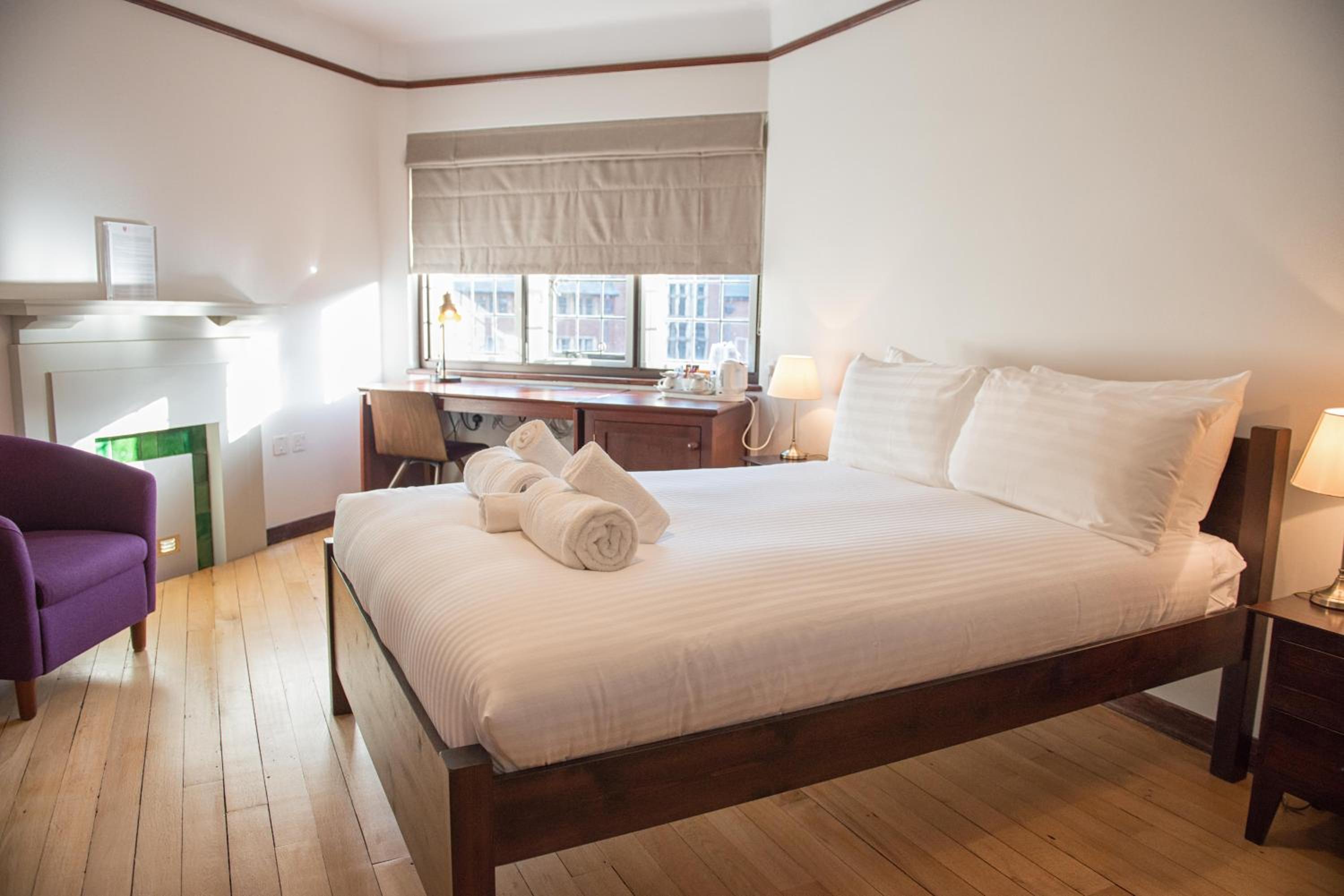 Double Room with Shared Bathroom