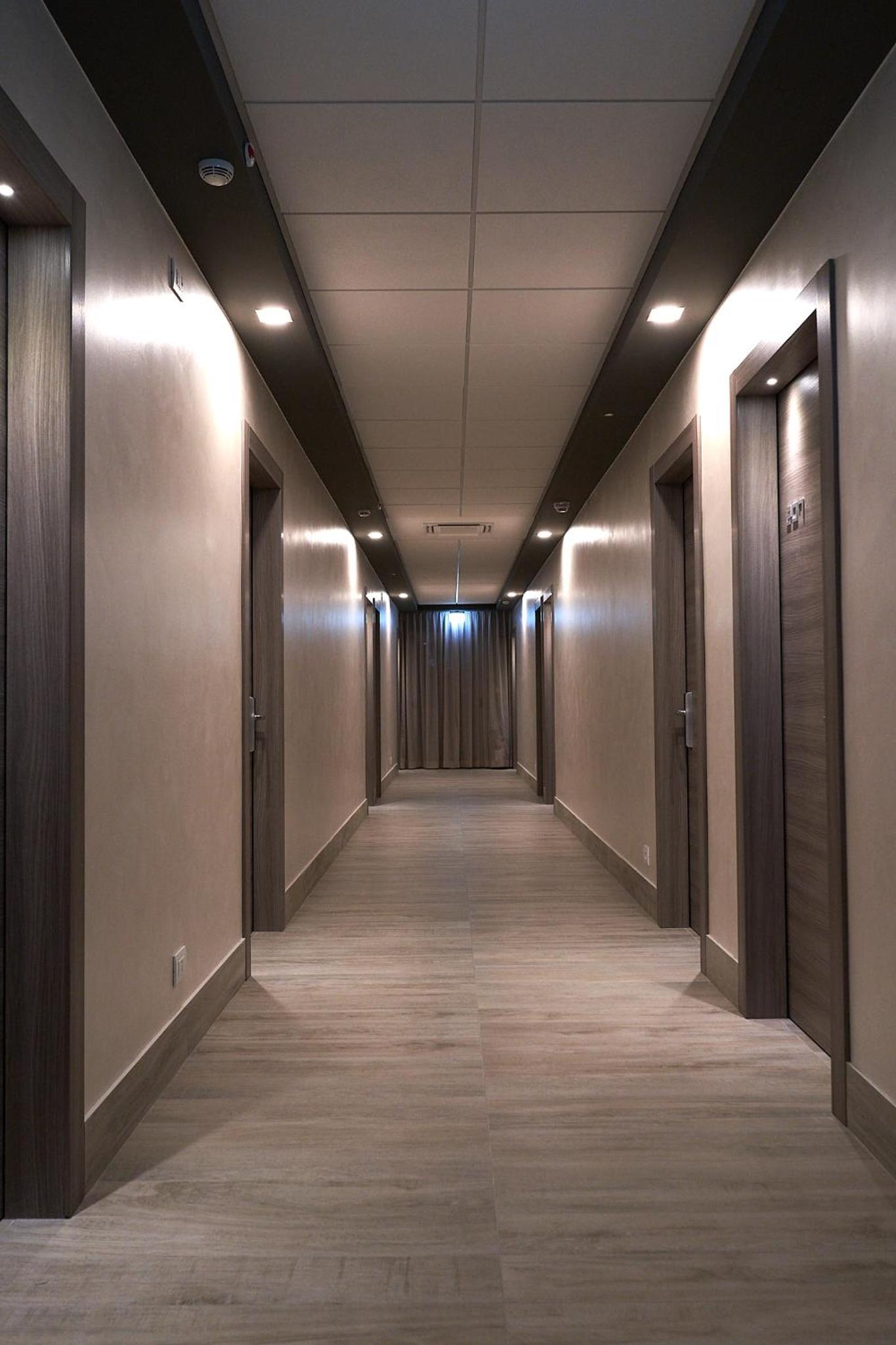 Twin Room with Private Bathroom - Photo 1