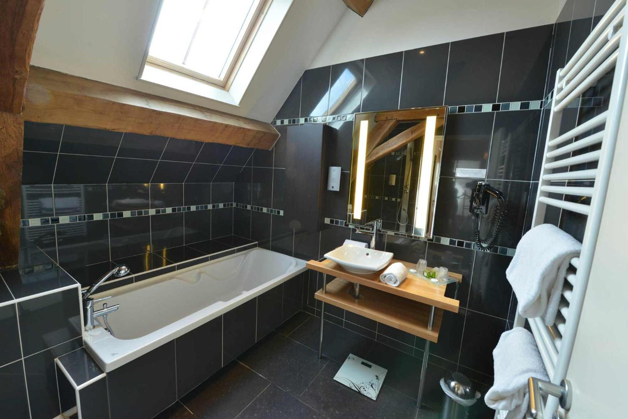 Twin Room - Photo 4