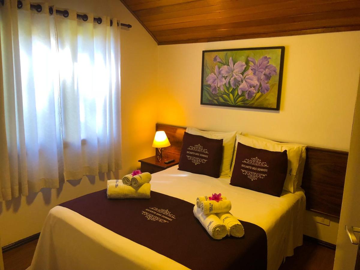 Large Chalet (6 Adults) photo 2
