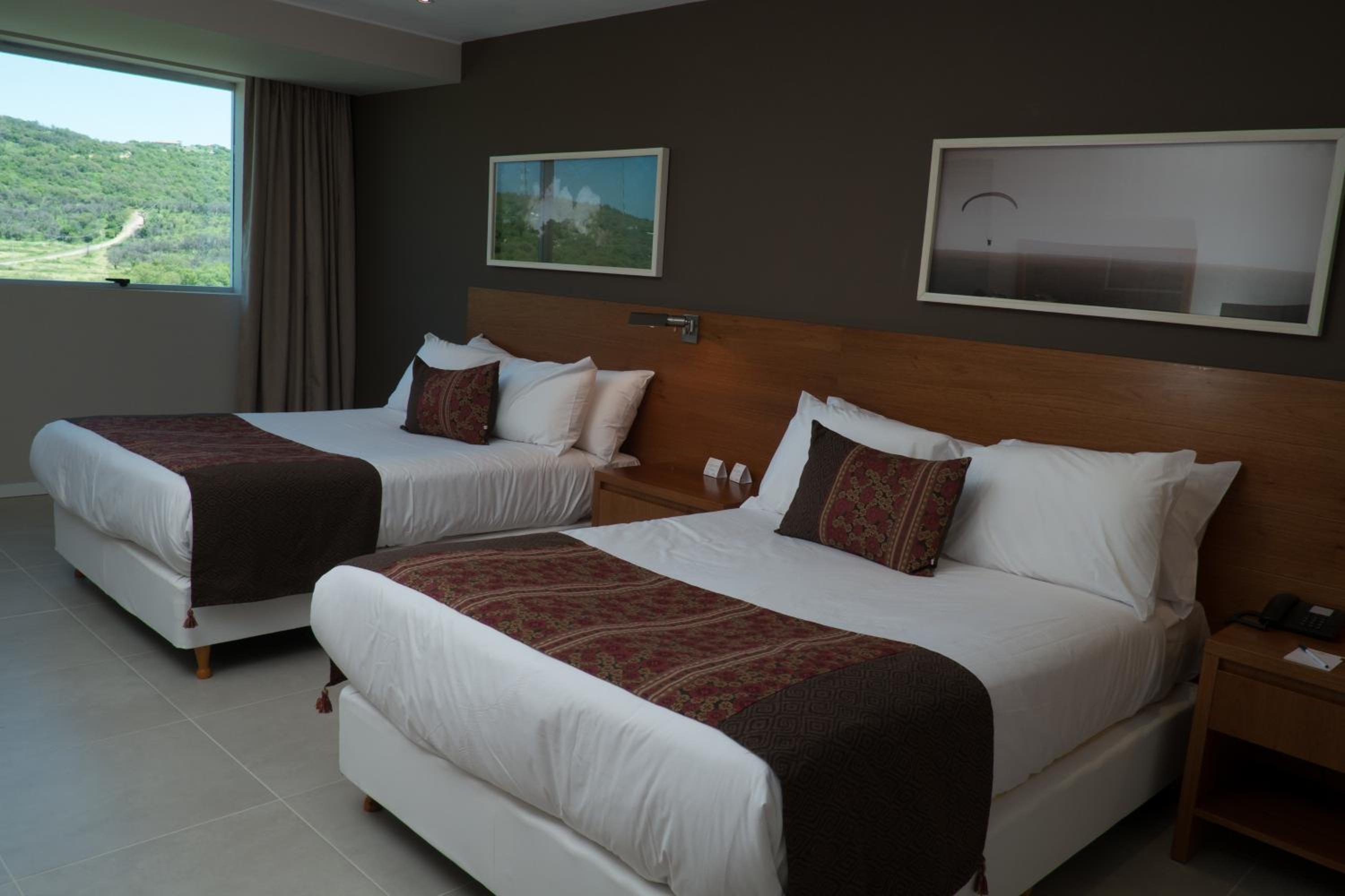 Twin Room - Disability Access photo 3