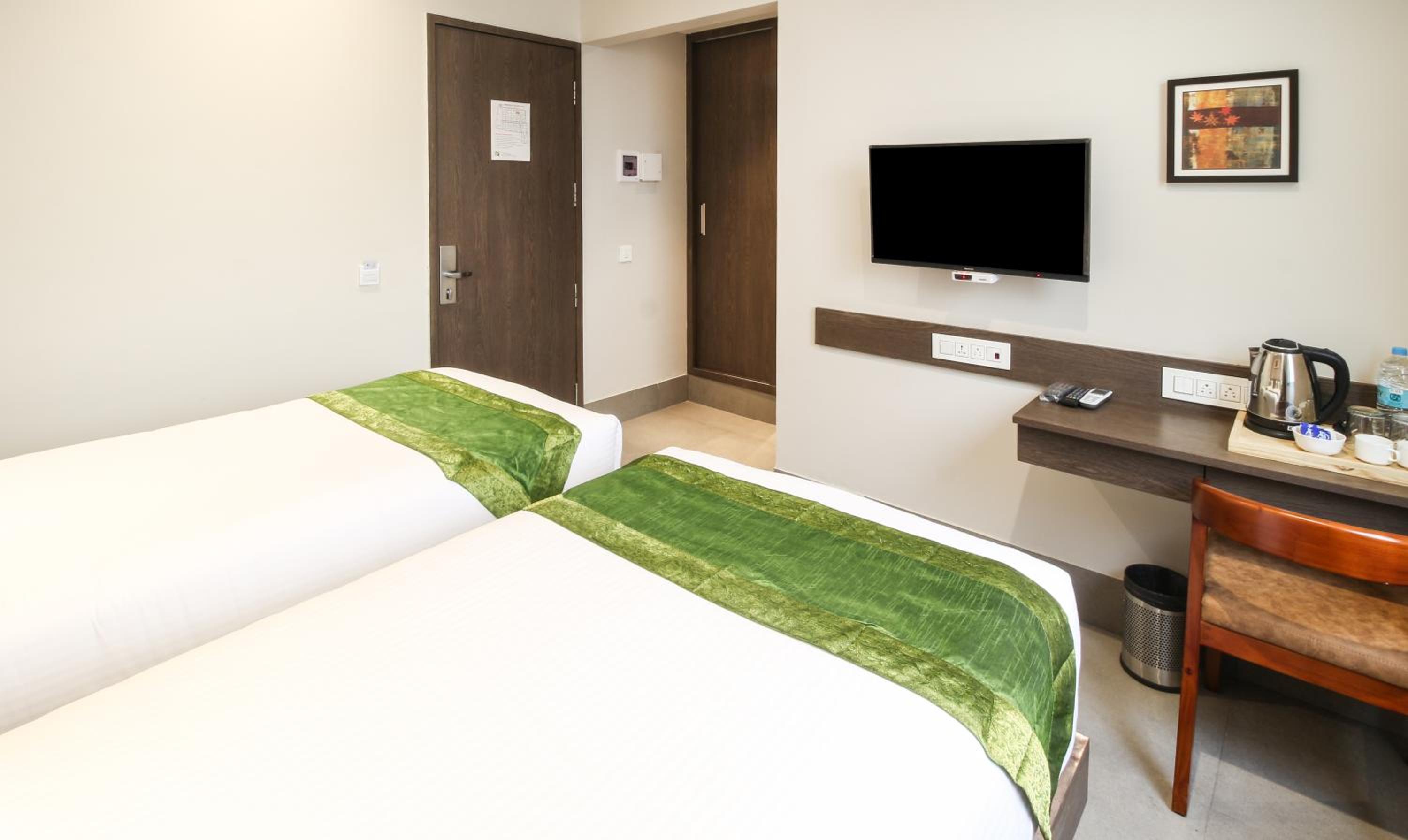 Standard Double or Twin Room photo 2