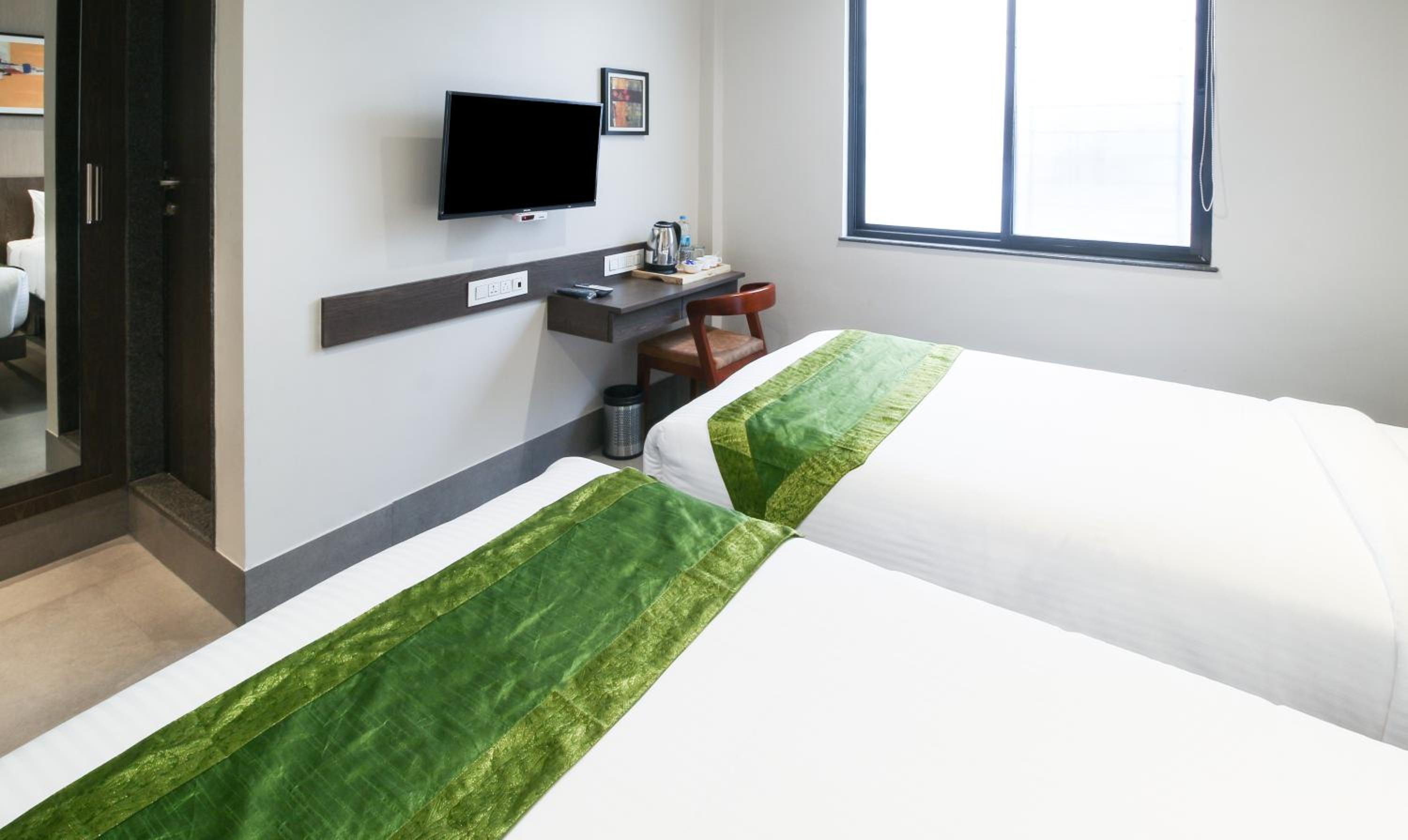 Standard Double or Twin Room photo 3