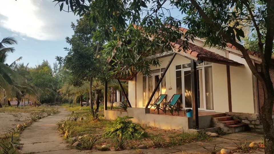 Standard Bungalow with Fan photo 2