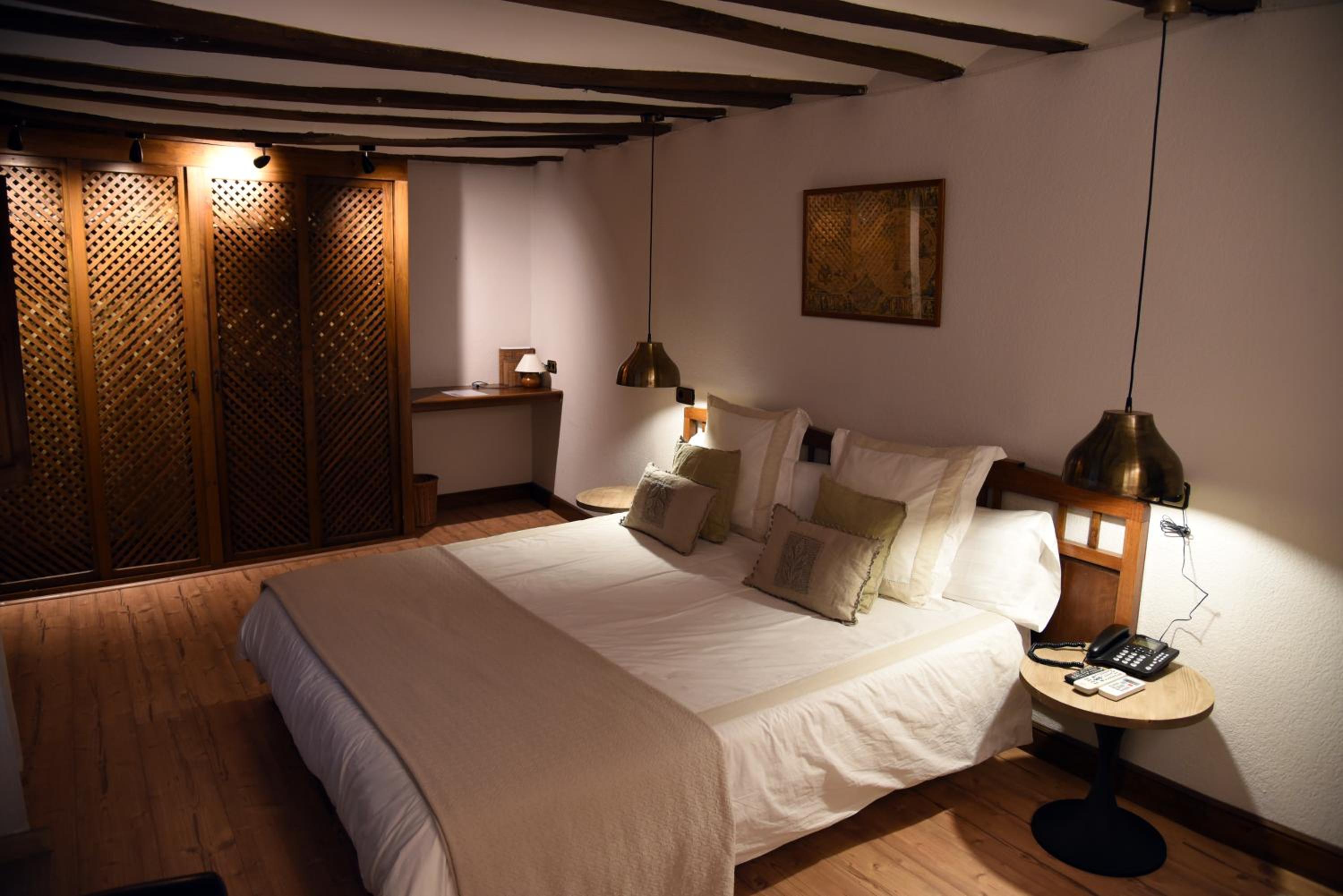 Double or Twin Room photo 2