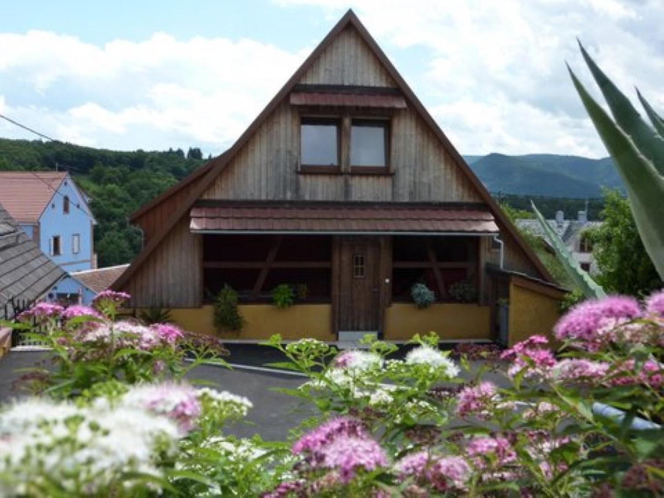 One-Bedroom Cottage (2 Adults) photo 1