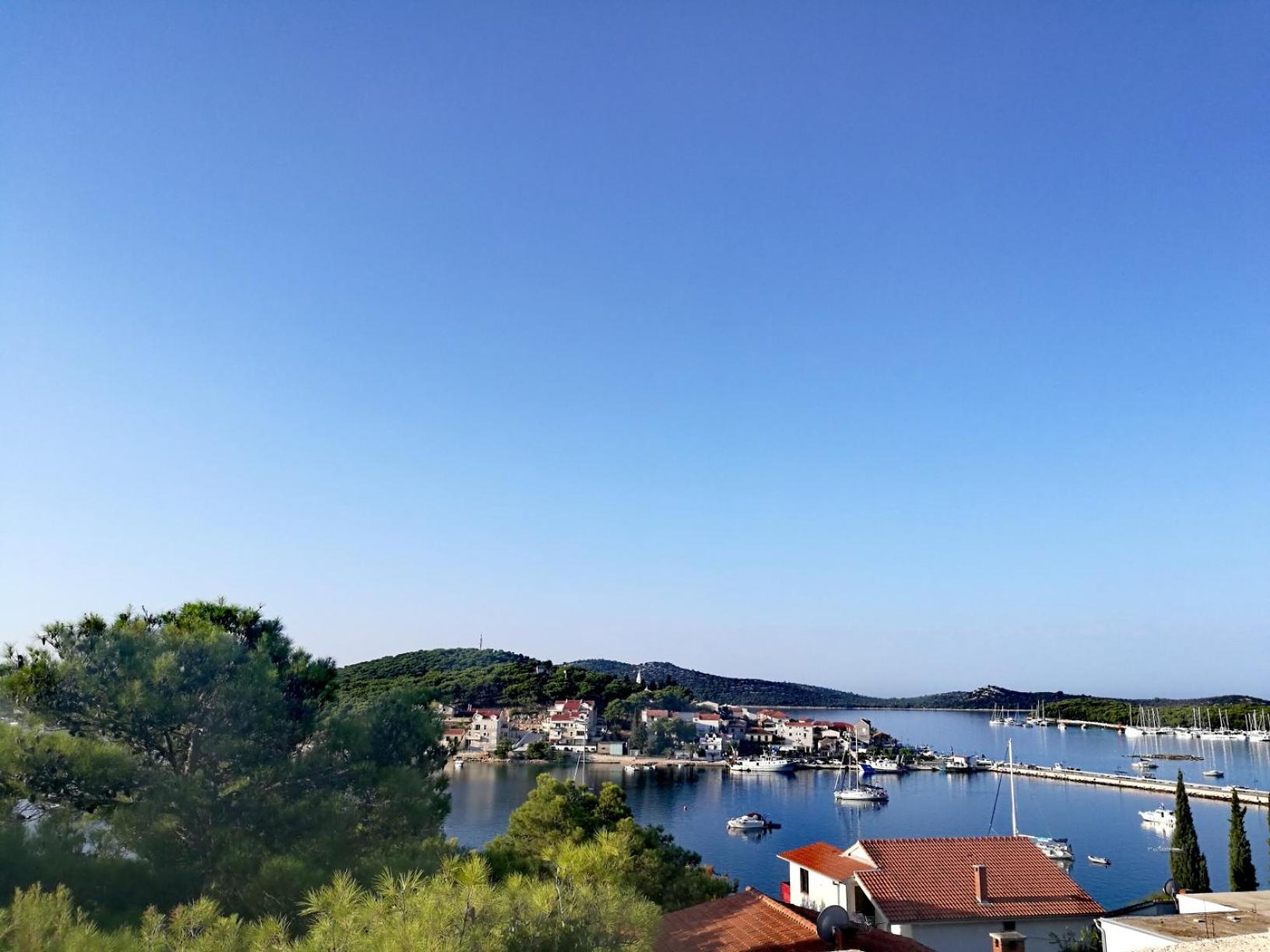 Apartment with Sea View photo 2