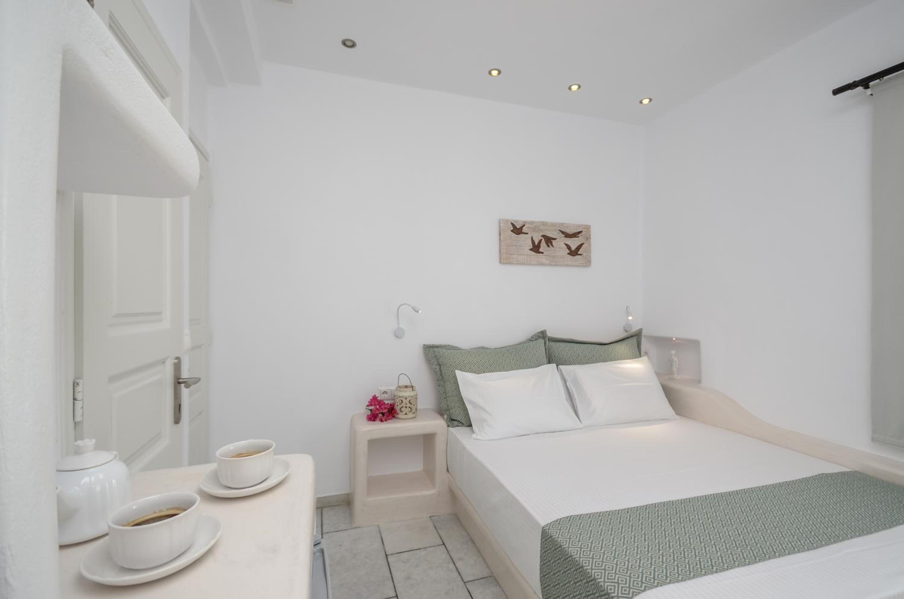 Small Double Room - Photo 5