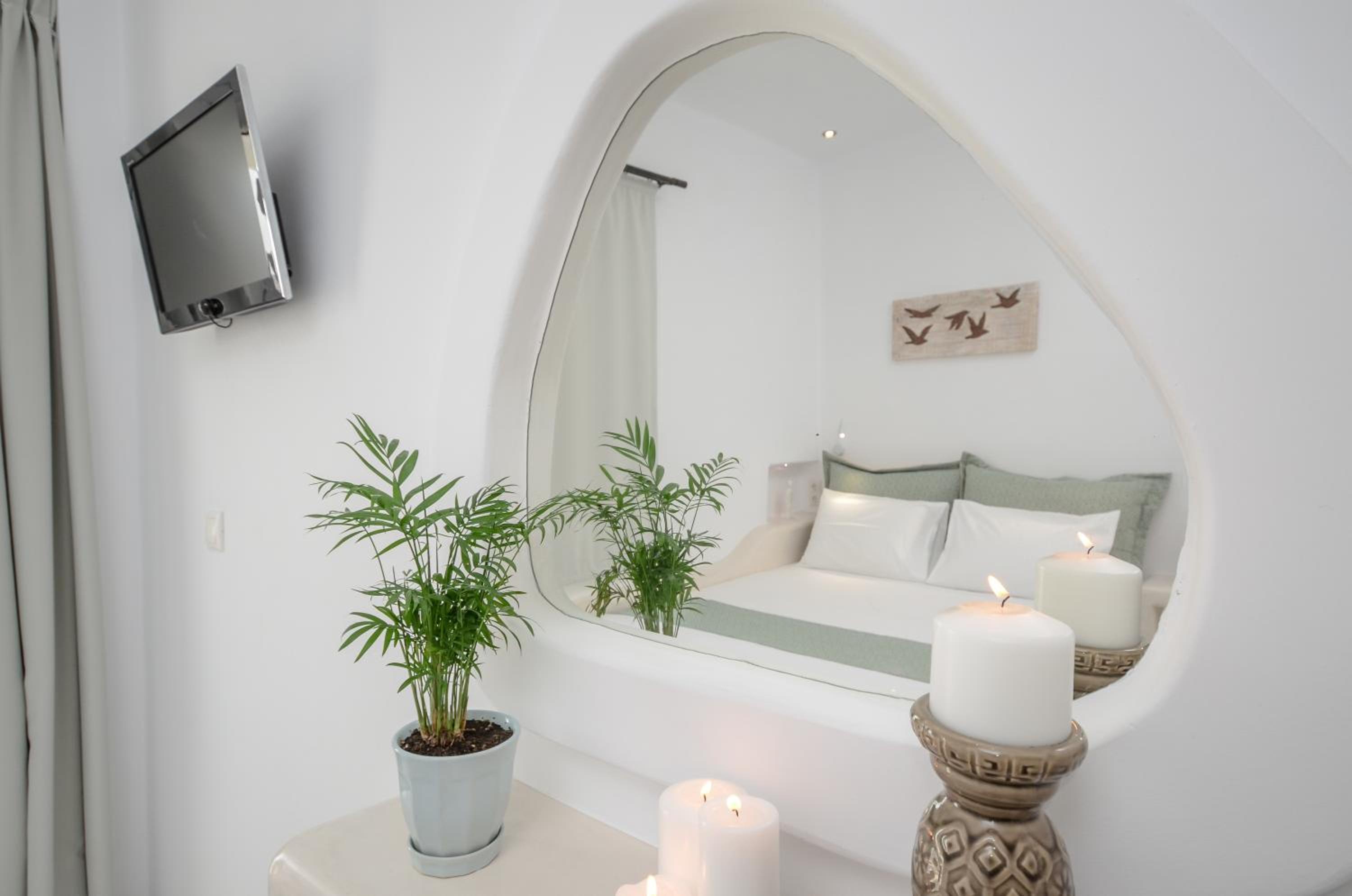 Small Double Room - Photo 6
