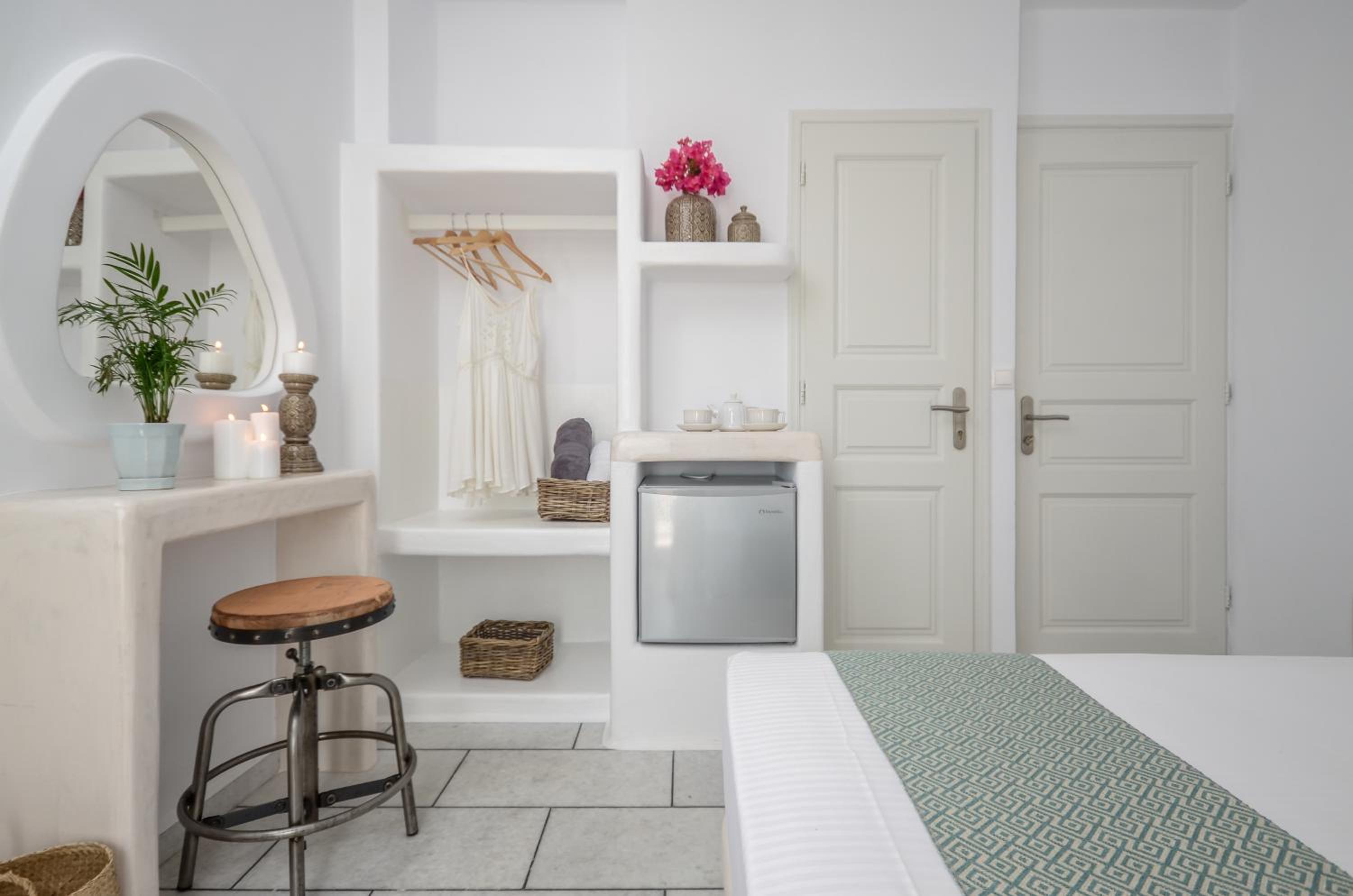Small Double Room - Photo 8