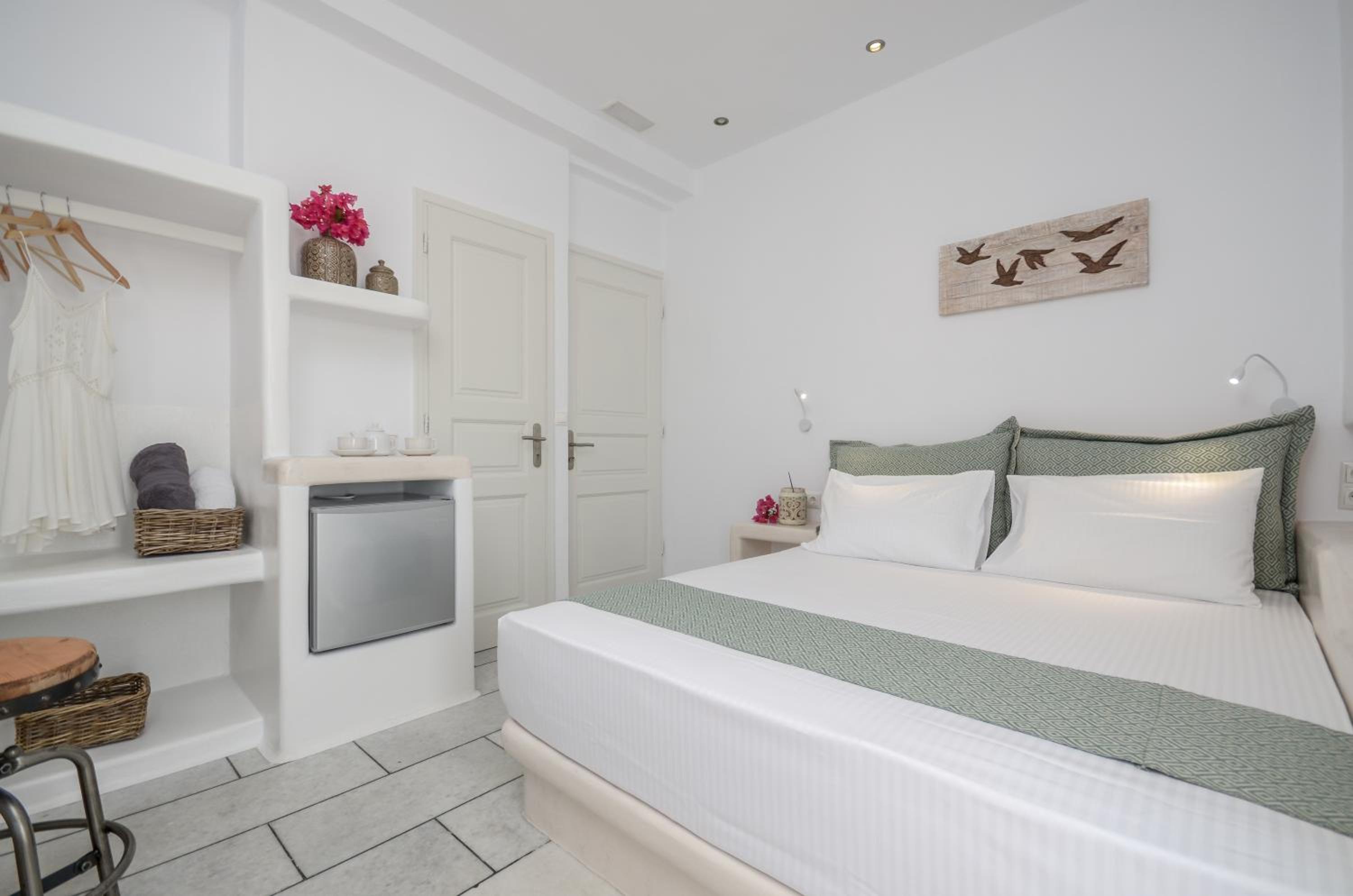 Small Double Room - Photo 9